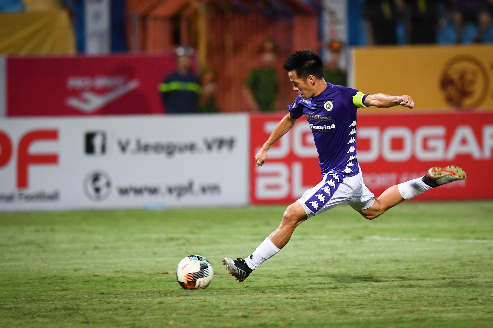 HUng Dung be con anh 7