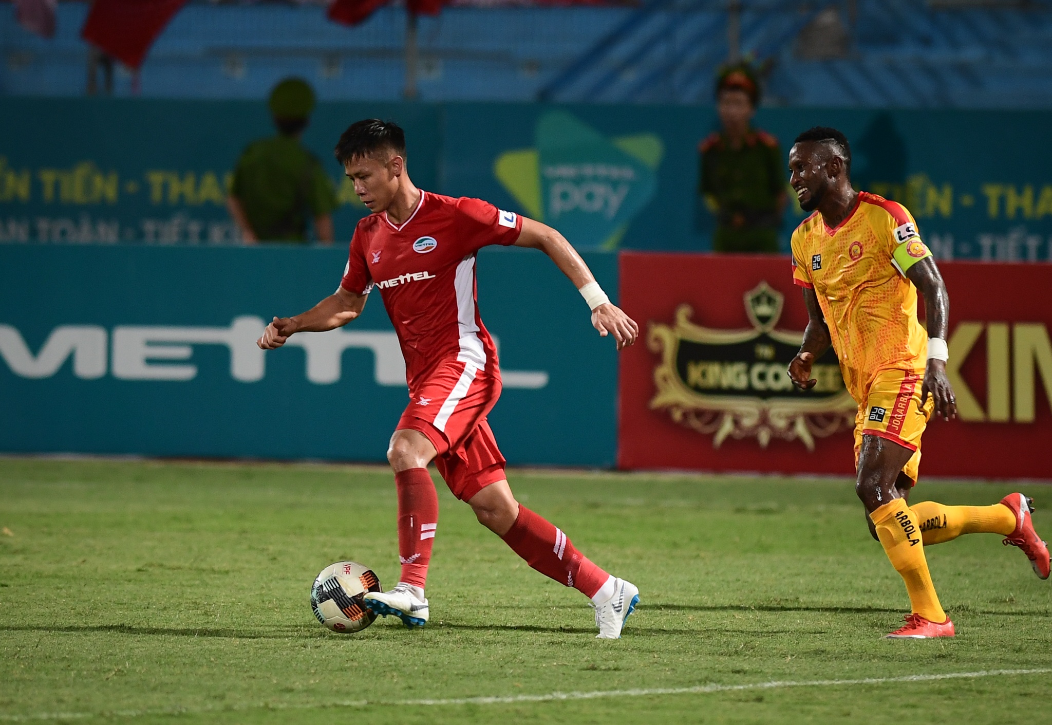 Que Ngoc Hai mac sai lam anh 3