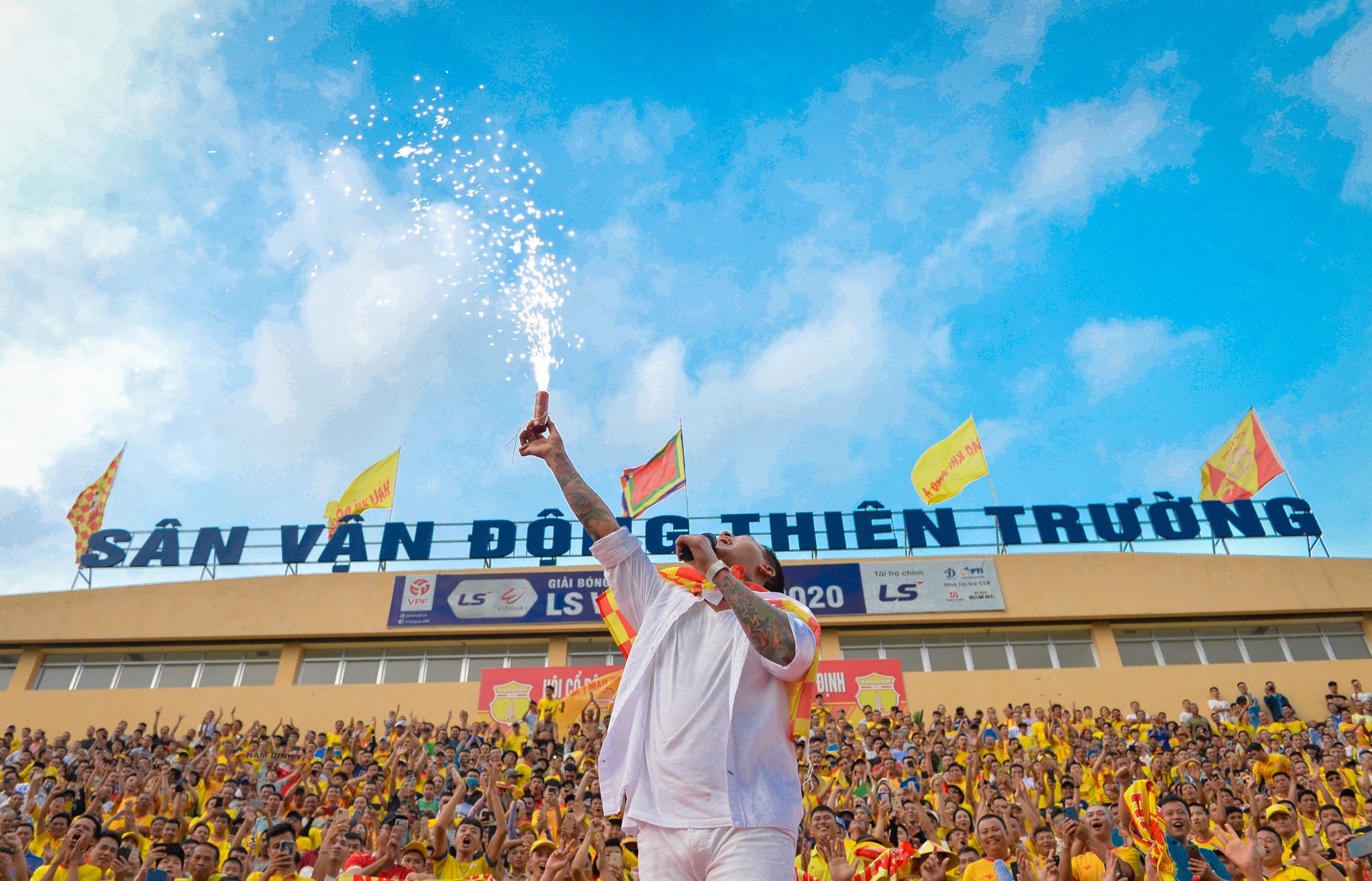 Tuan Hung tiep lua Thien Truong anh 4