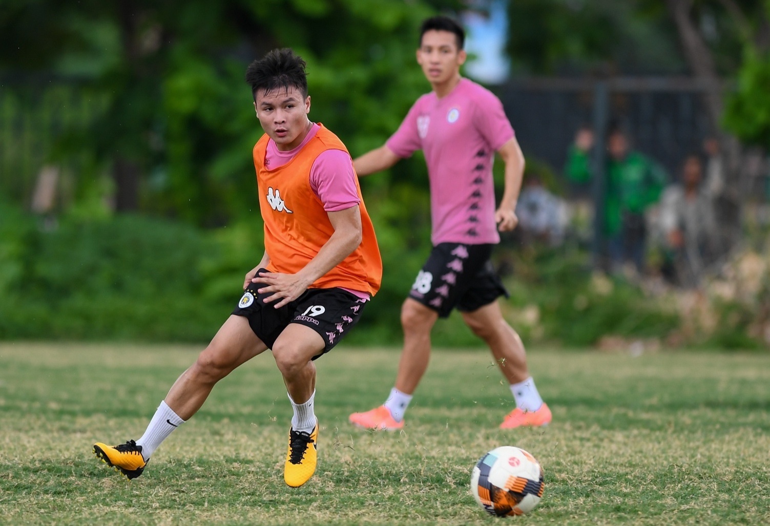 Bui Tan Truong da tien dao anh 2