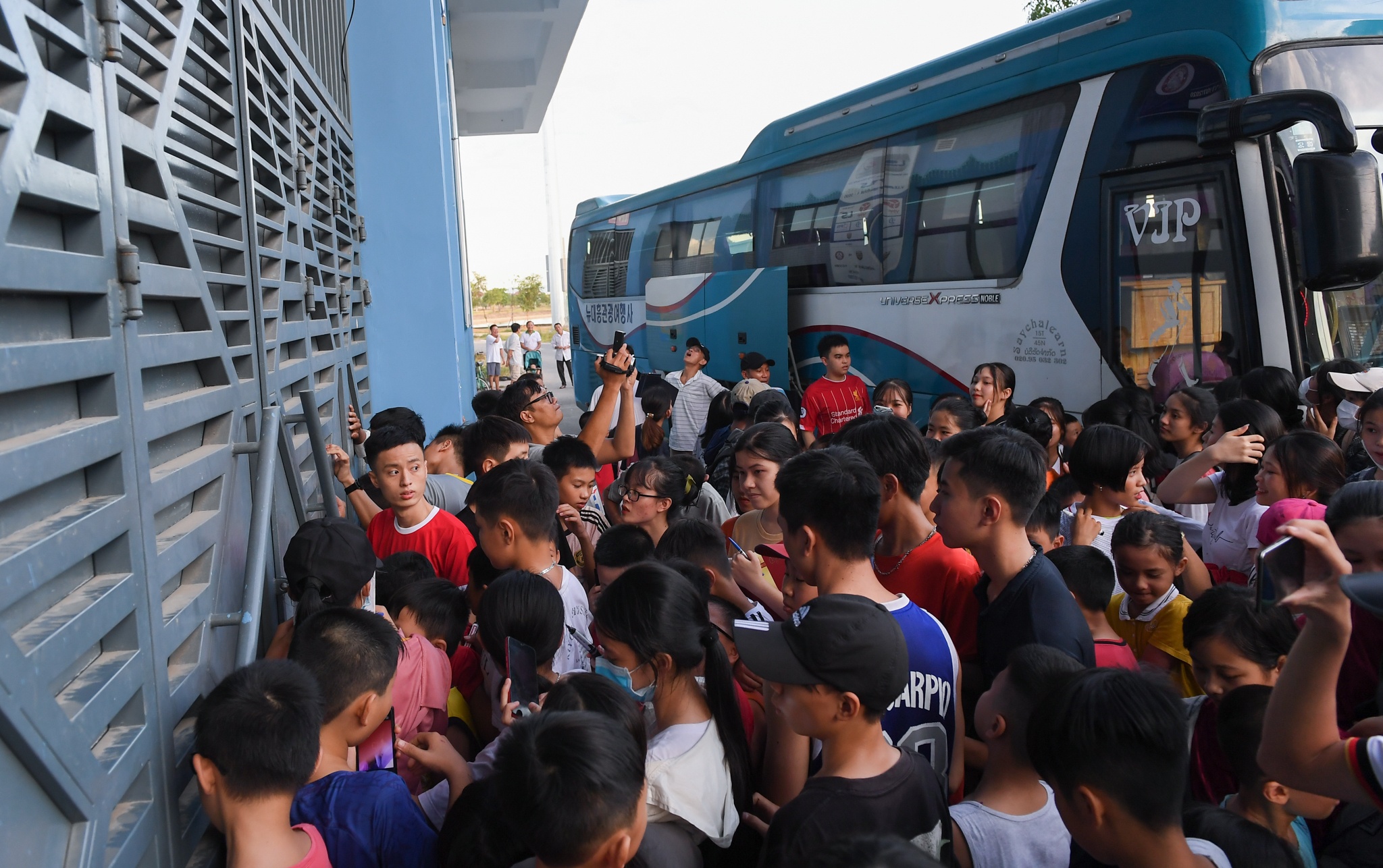 fan du cong sat de nhin thay Cong Phuong anh 5