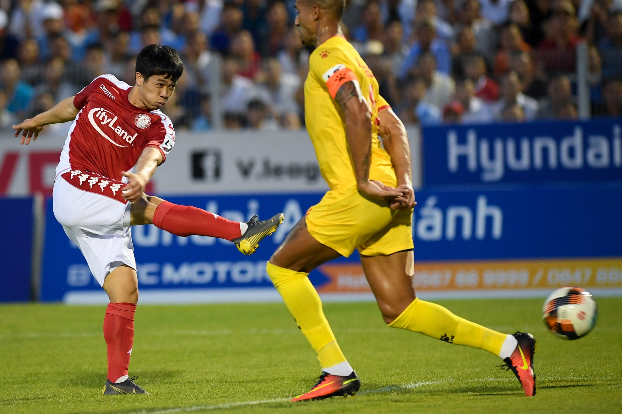 100 canh sat bao ve Cong Phuong anh 10