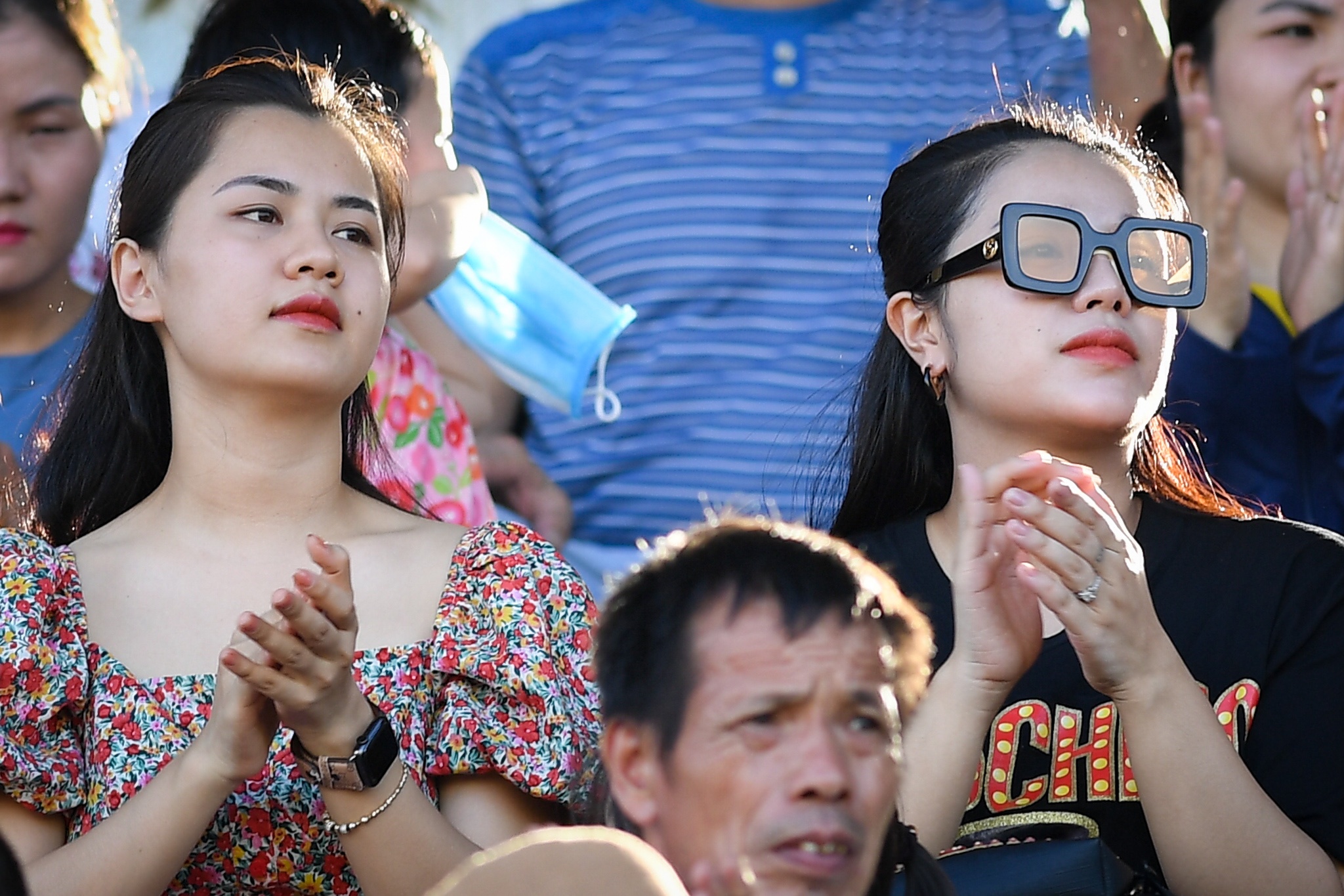 Vo cua hang loat cau thu noi tieng cung hoi tu tai san Vinh hinh anh