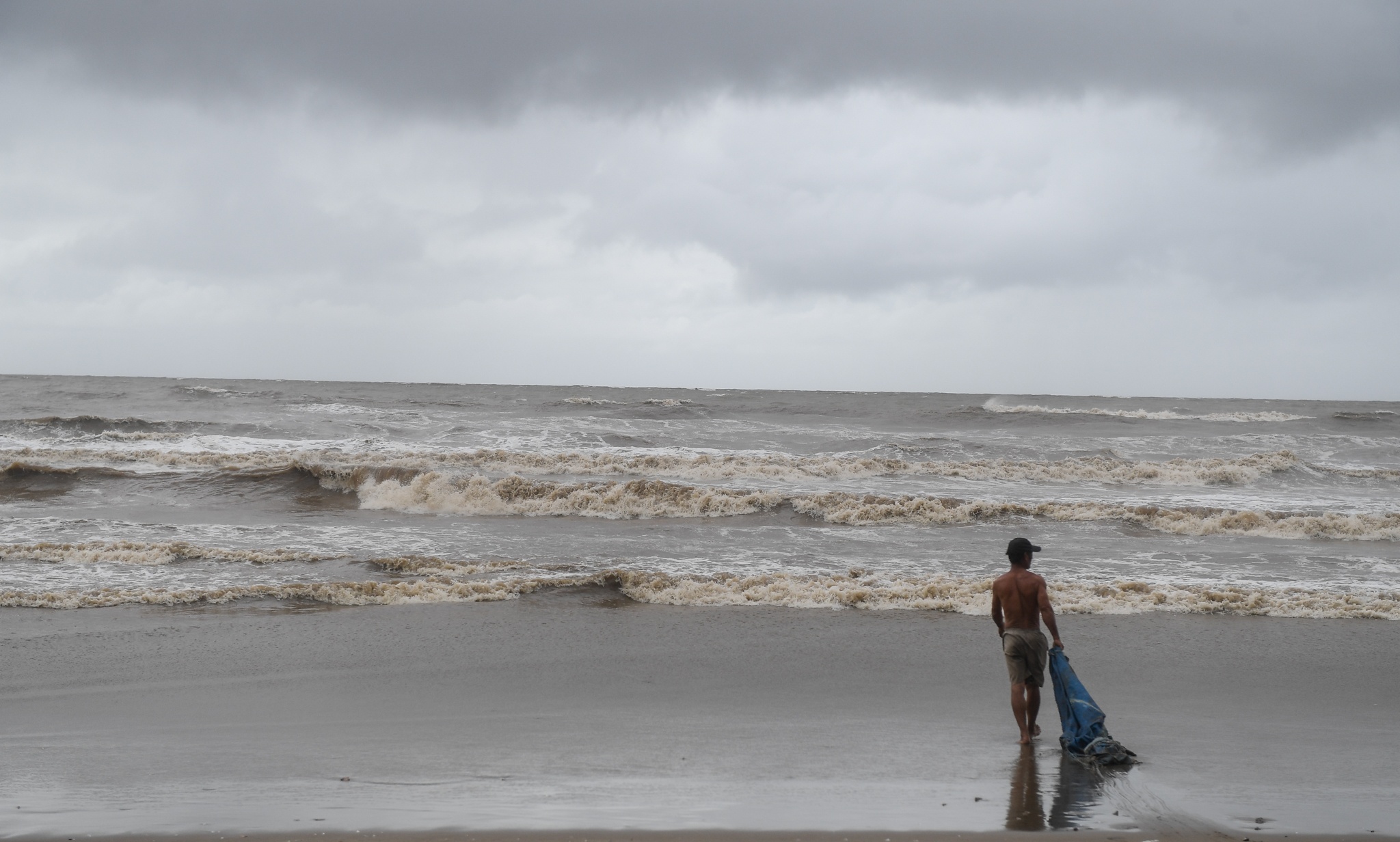 ngu dan Sam Son mang thuyen len duong anh 9