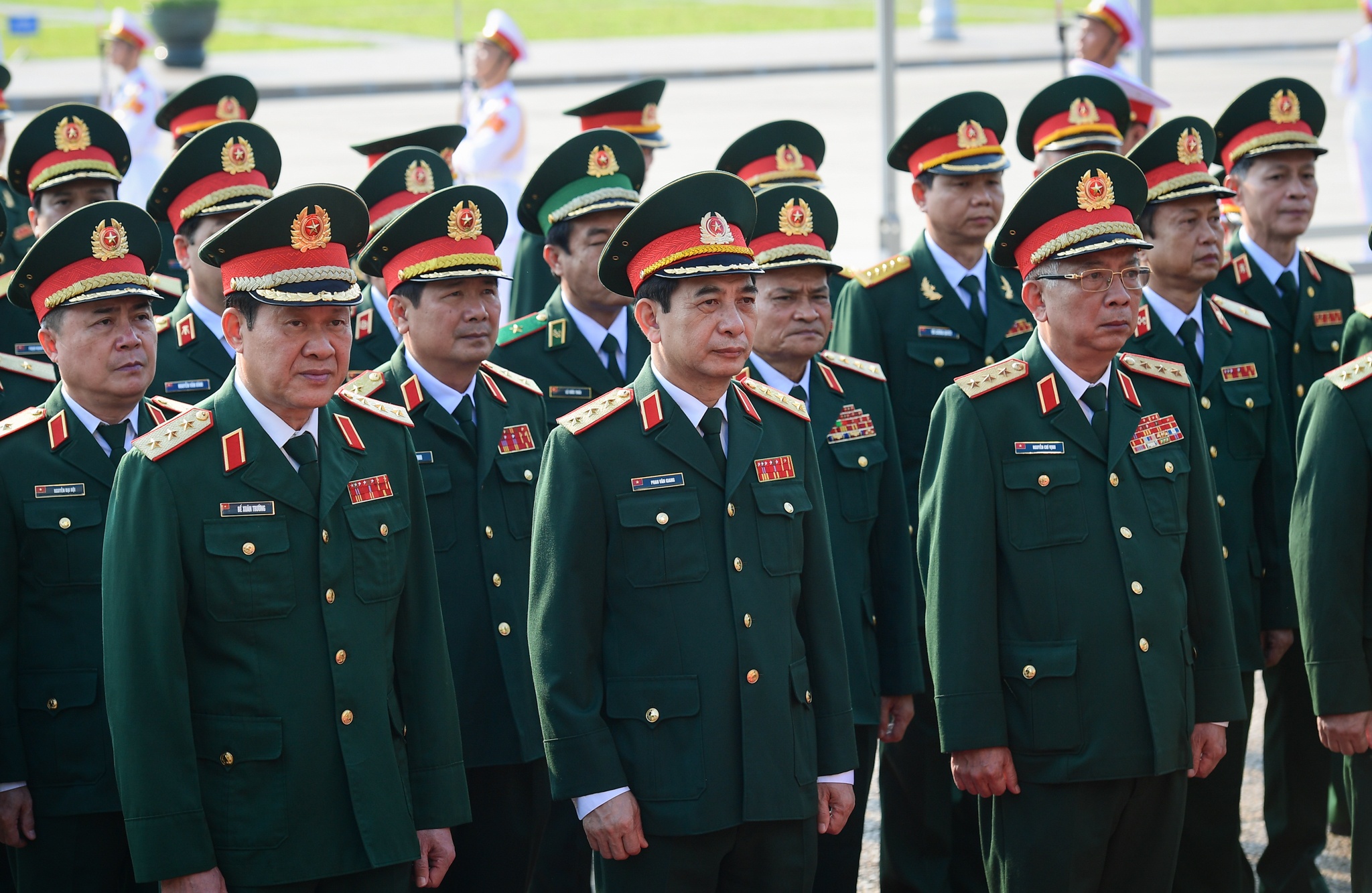 lanh dao Dang vieng Lang Bac anh 6