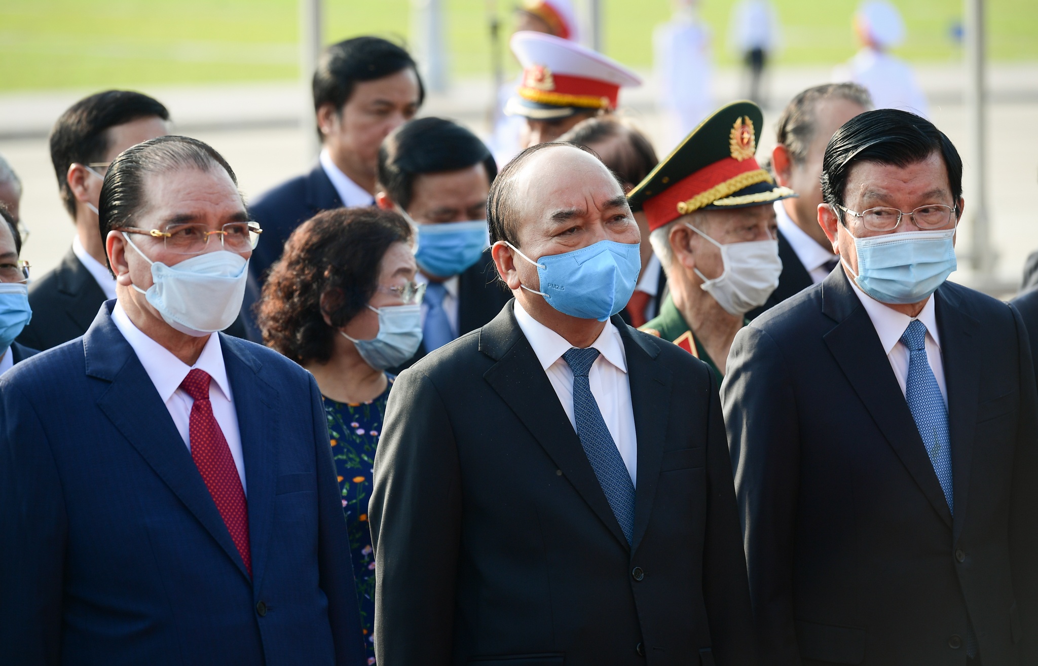 Lanh dao Dang, Nha nuoc vao lang vieng Chu tich Ho Chi Minh hinh anh