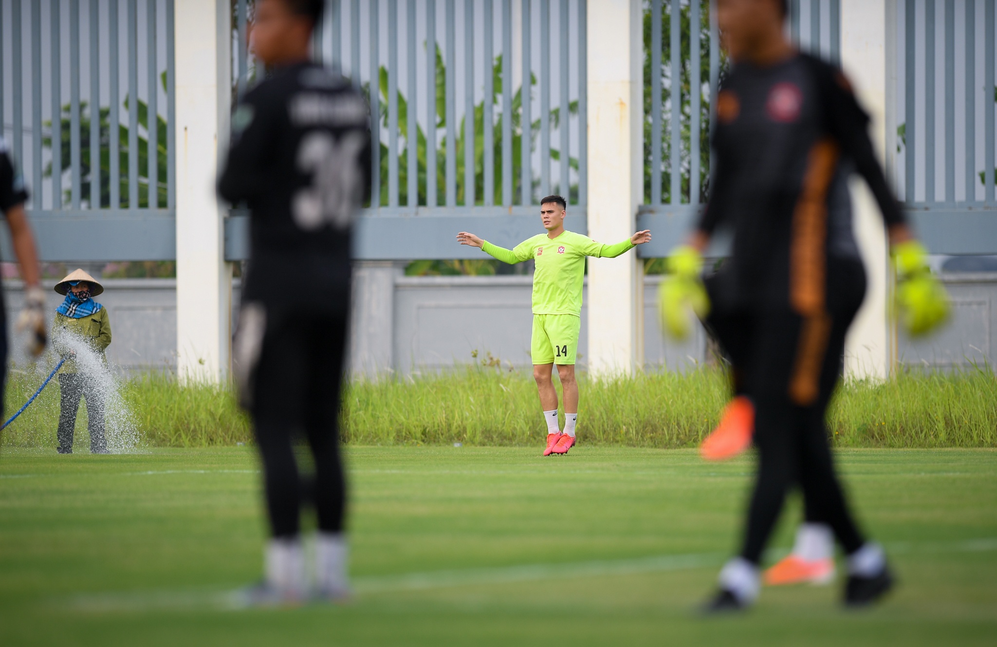 Mac Hong Quan ra mat cau lac bo Hai Phong anh 10