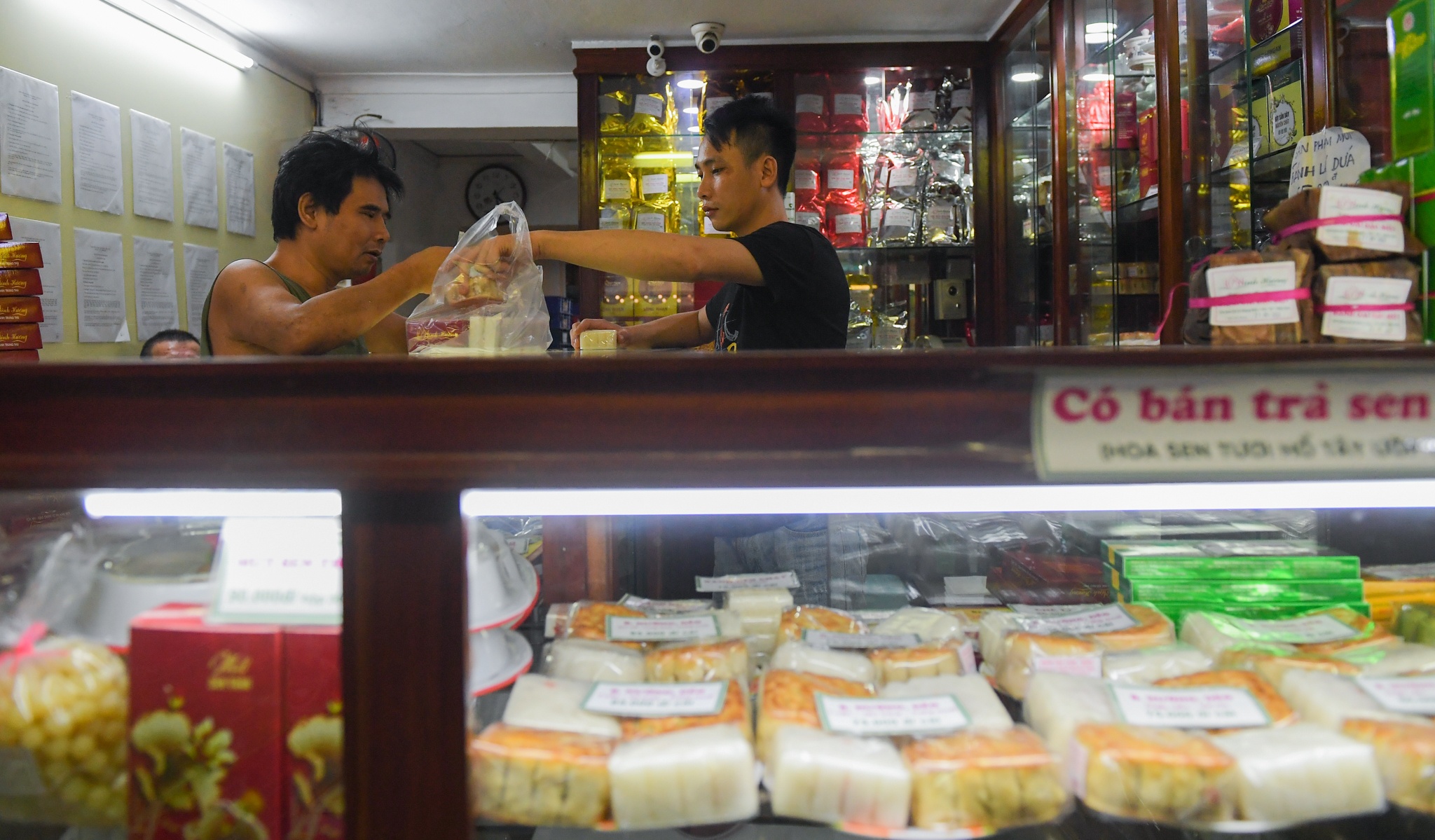 Thi truong banh trung thu truyen thong anh 10