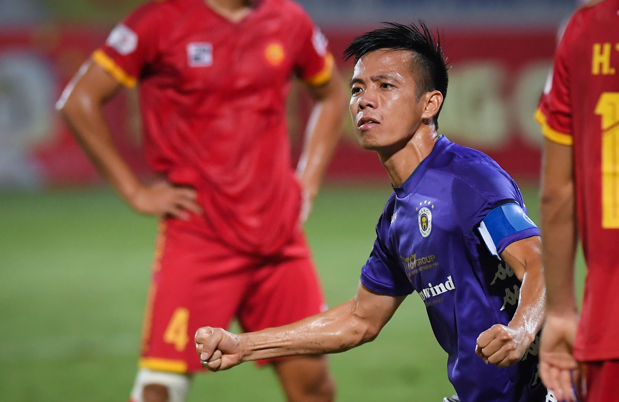 Thanh Chung buc xuc vi doi thu cau gio anh 11