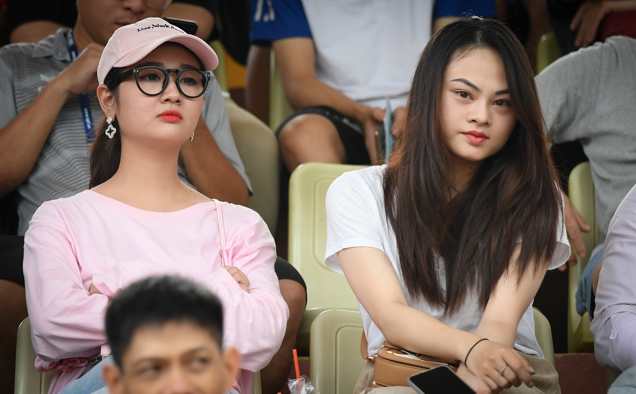 a hau Huyen My anh 5