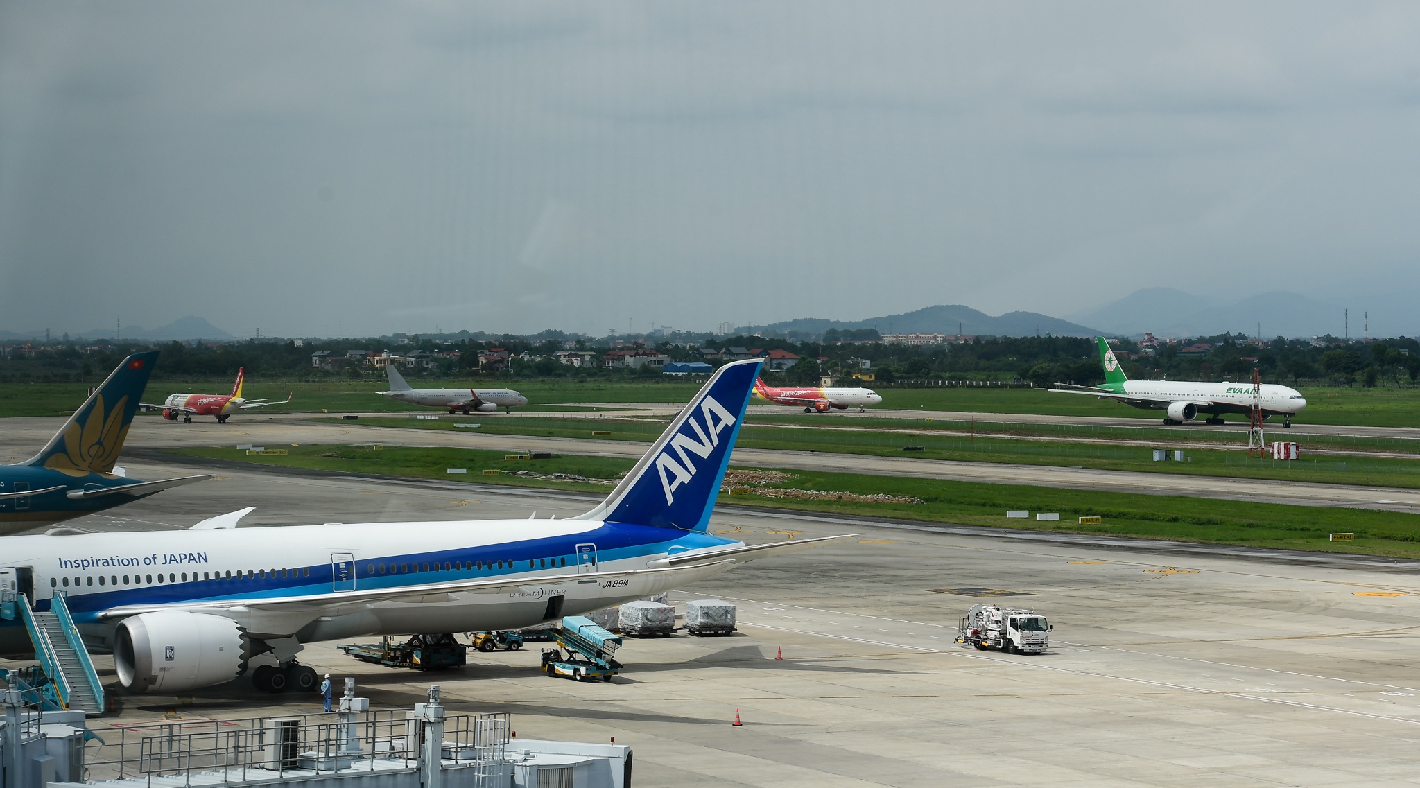 Cang hang khong quoc te Noi Bai anh 13