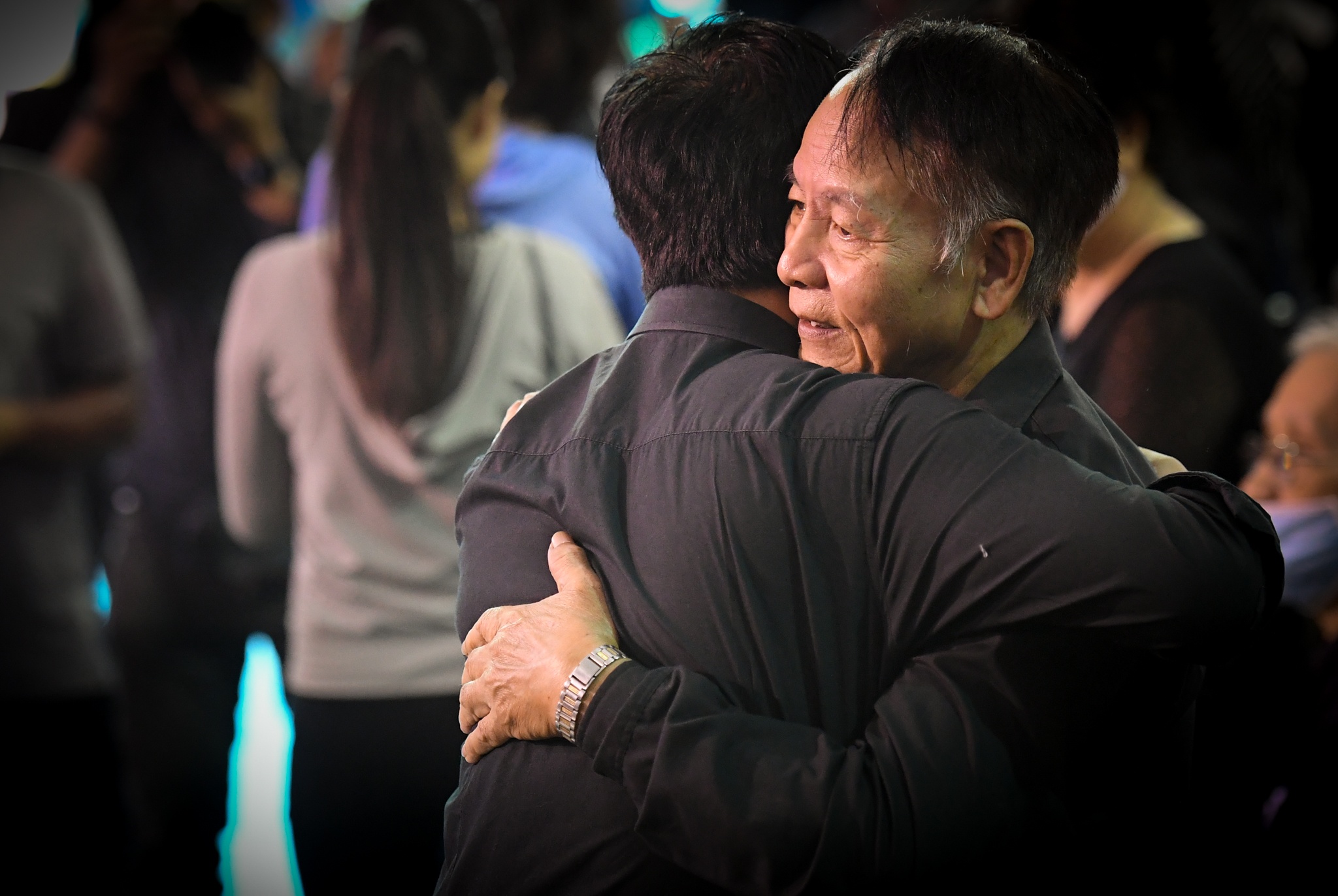 le vieng ca si tuan phuong anh 2