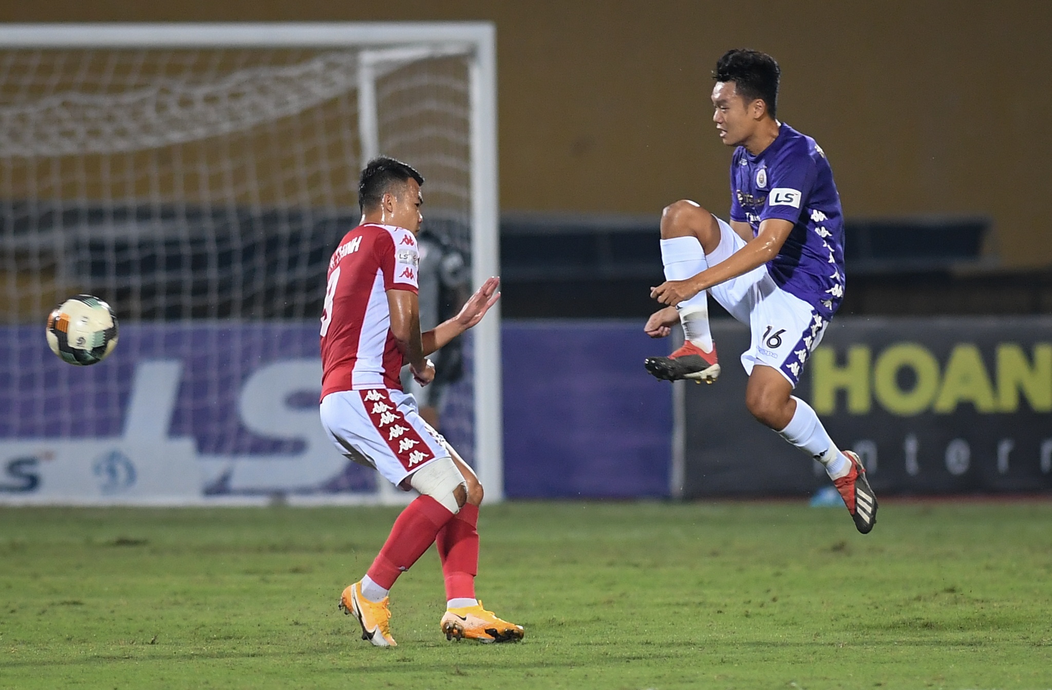 Thanh Chung nga ngua anh 5