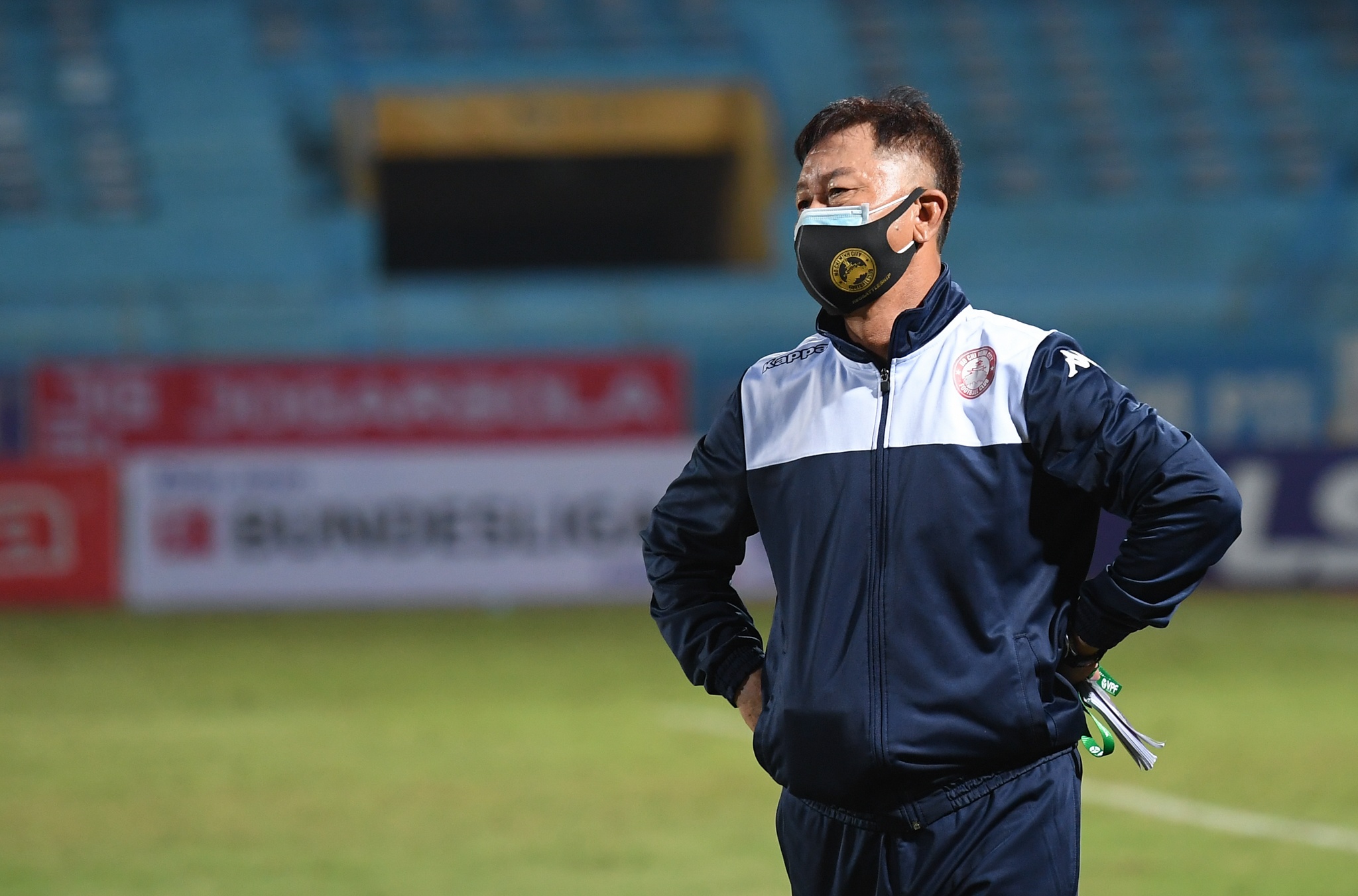 Thanh Chung nga ngua anh 9