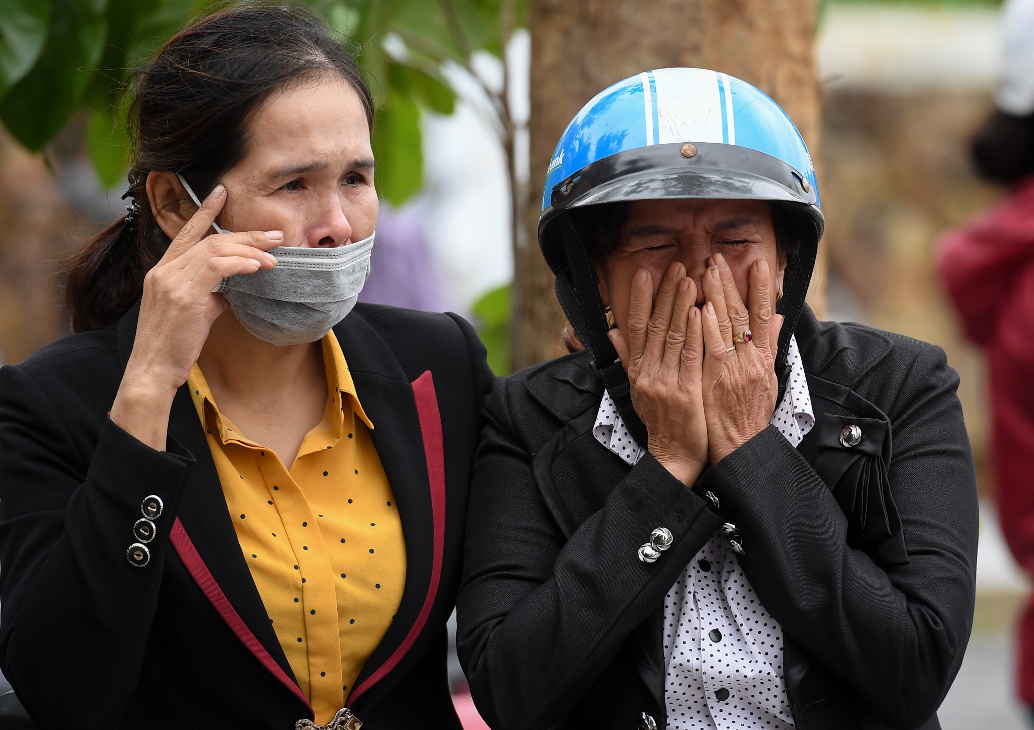 Nguoi than khoc thuong 22 quan nhan Doan 337 anh 9