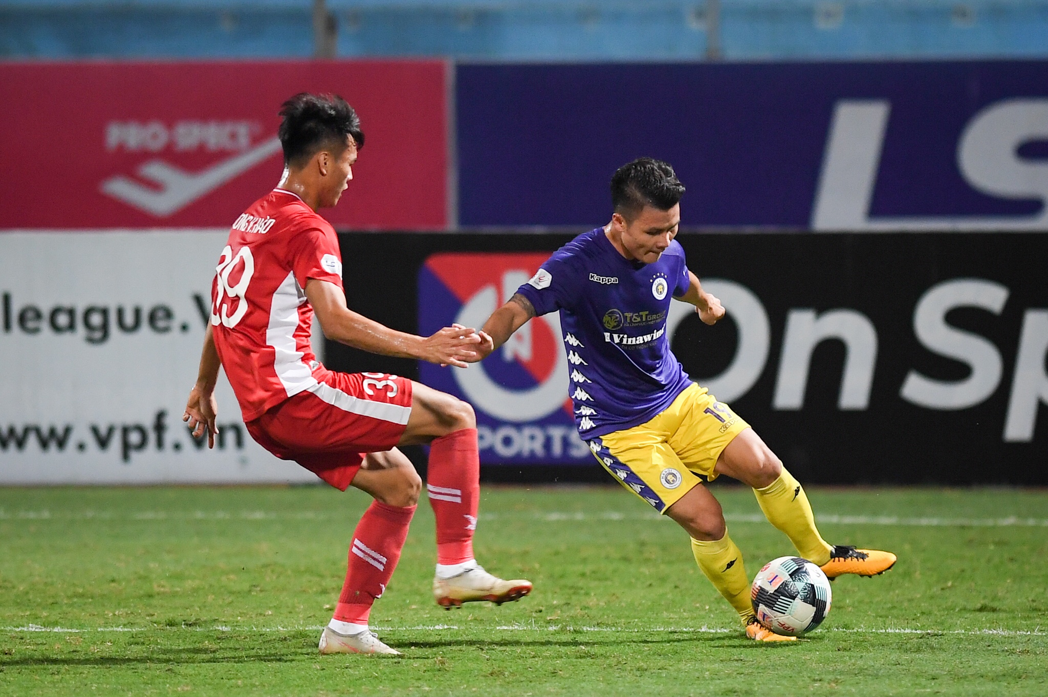 Quang Hai bo sinh nhat bau Hien anh 5