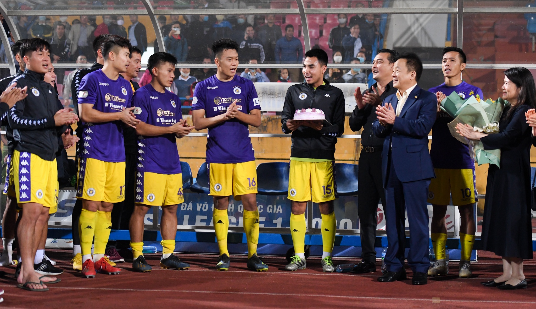 Quang Hai bo sinh nhat bau Hien anh 2