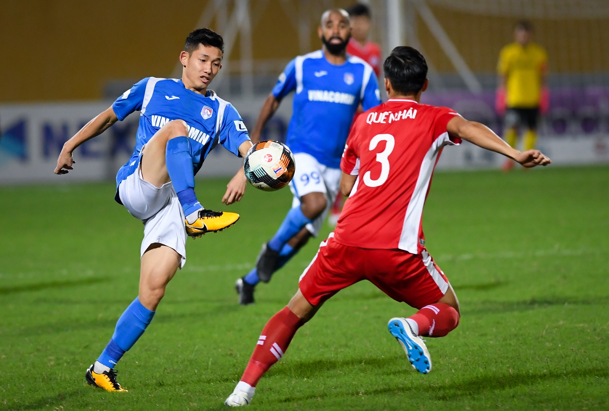 cau thu Viettel an mung anh 8