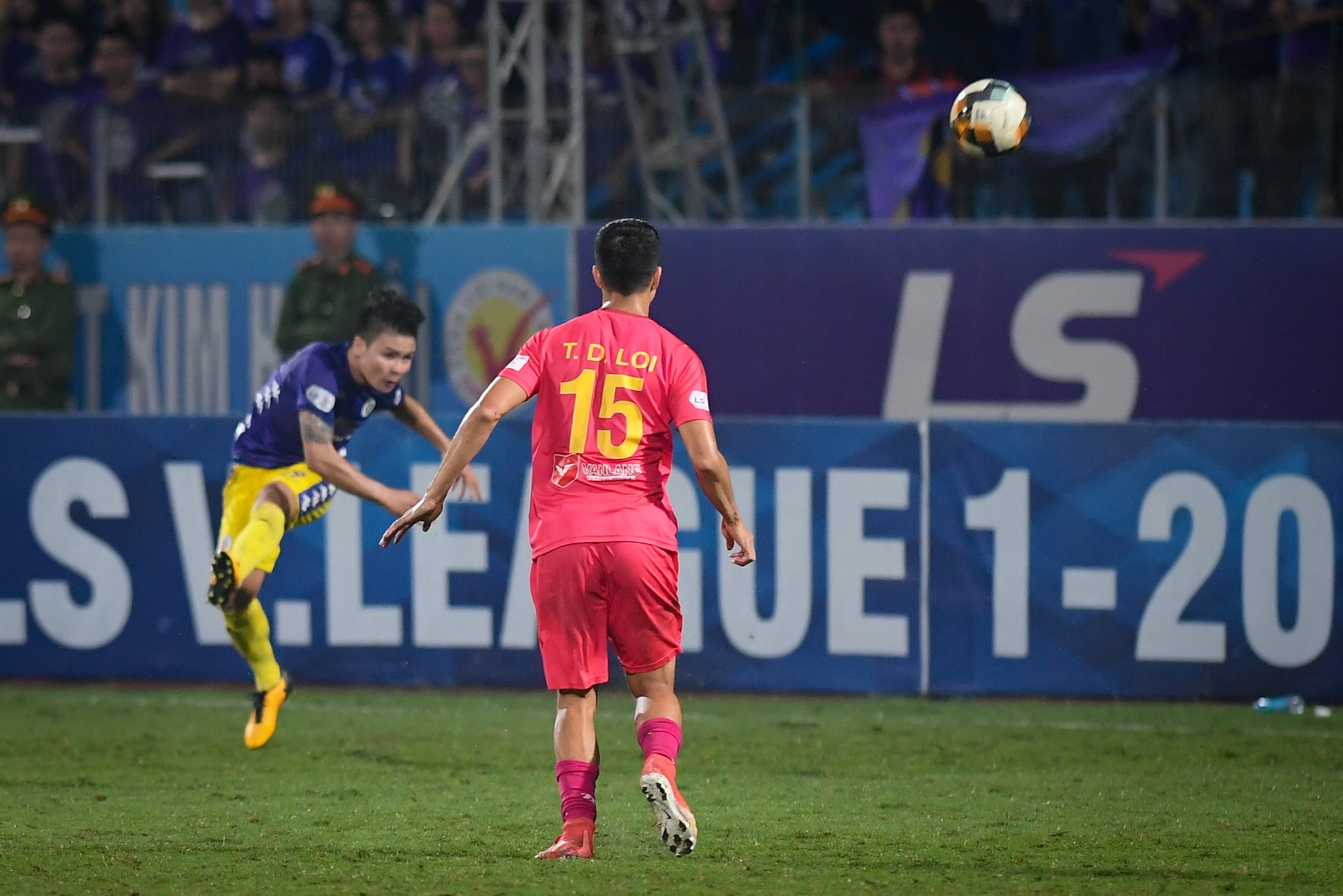 Quang Hai toa sang anh 4