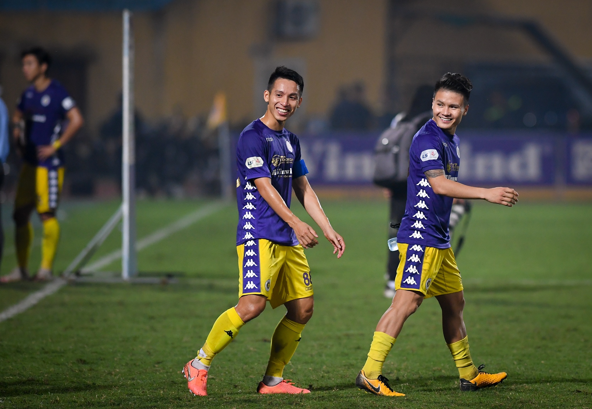 Quang Hai toa sang anh 10