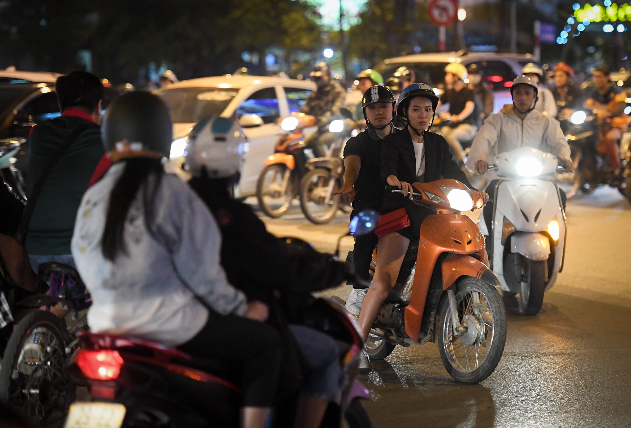 nga tu So un tac anh 10