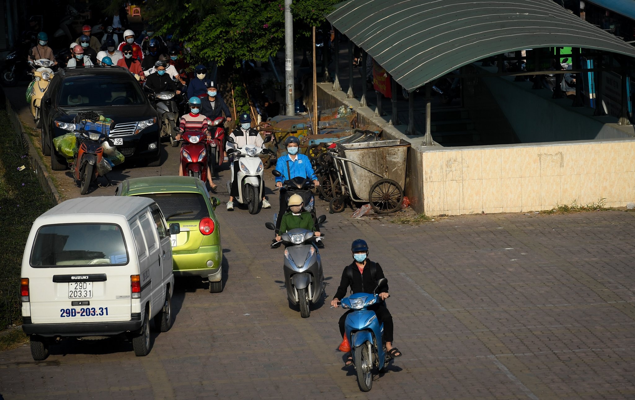 nga tu So un tac anh 8