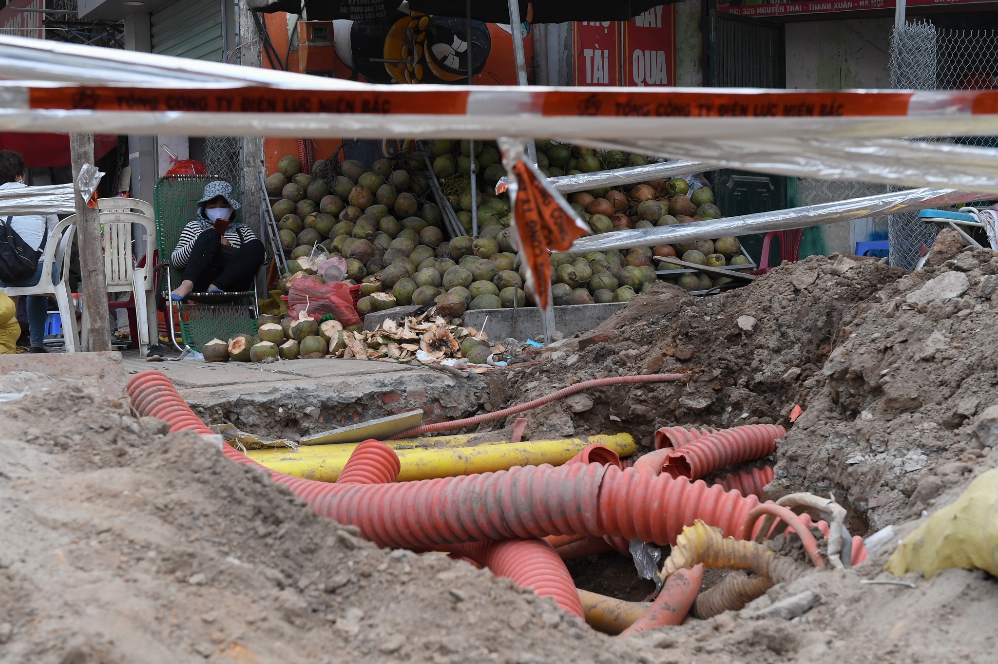 duong dai 400 m lam hon mot nam chua xong anh 3