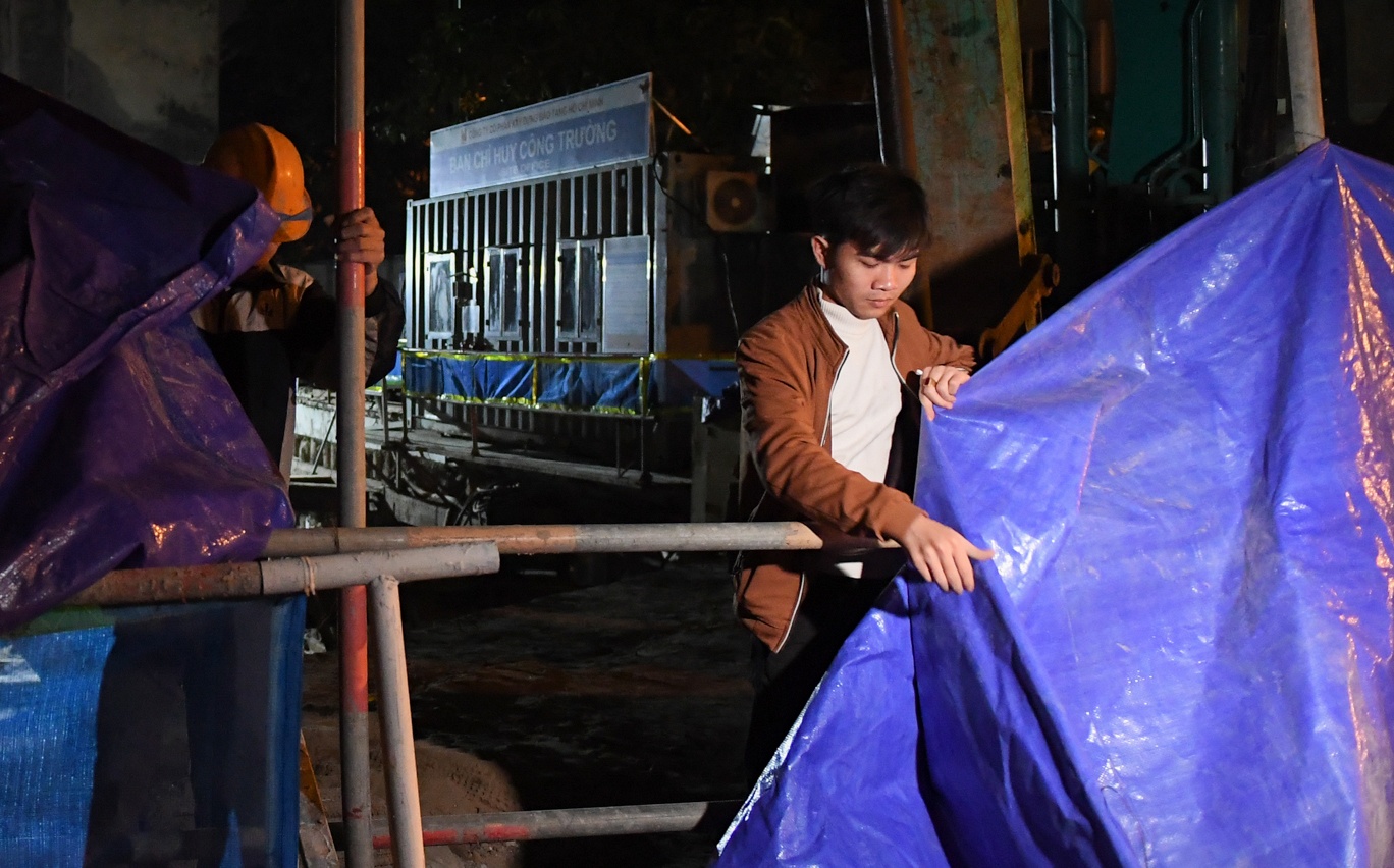 So tan dan, di doi qua bom nang 340 kg trong dem hinh anh