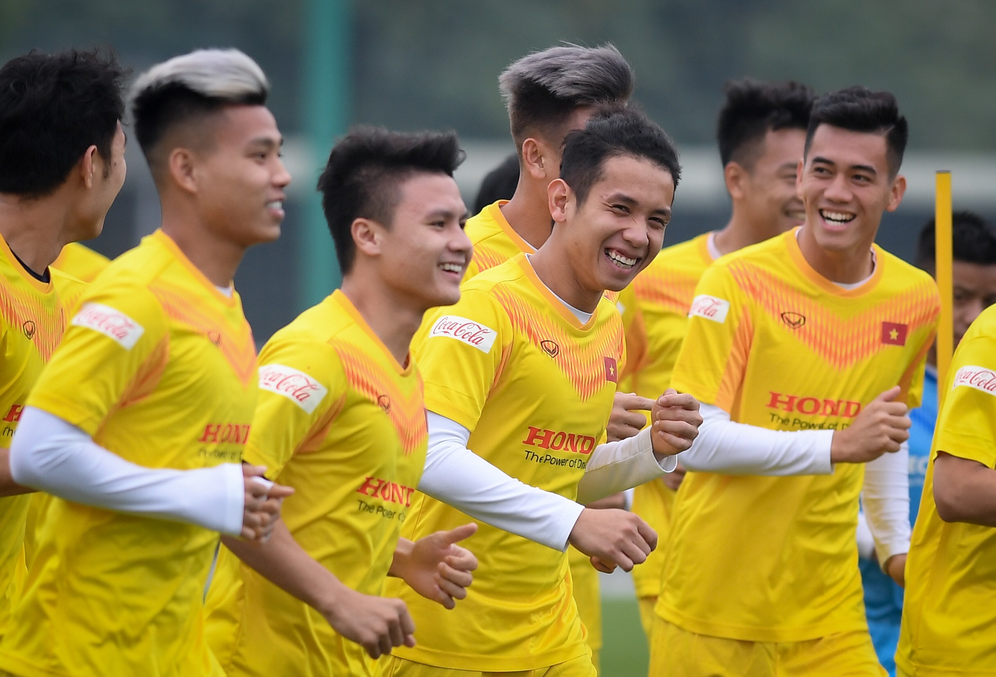 Cong Phuong tap trung cung doi tuyen anh 1