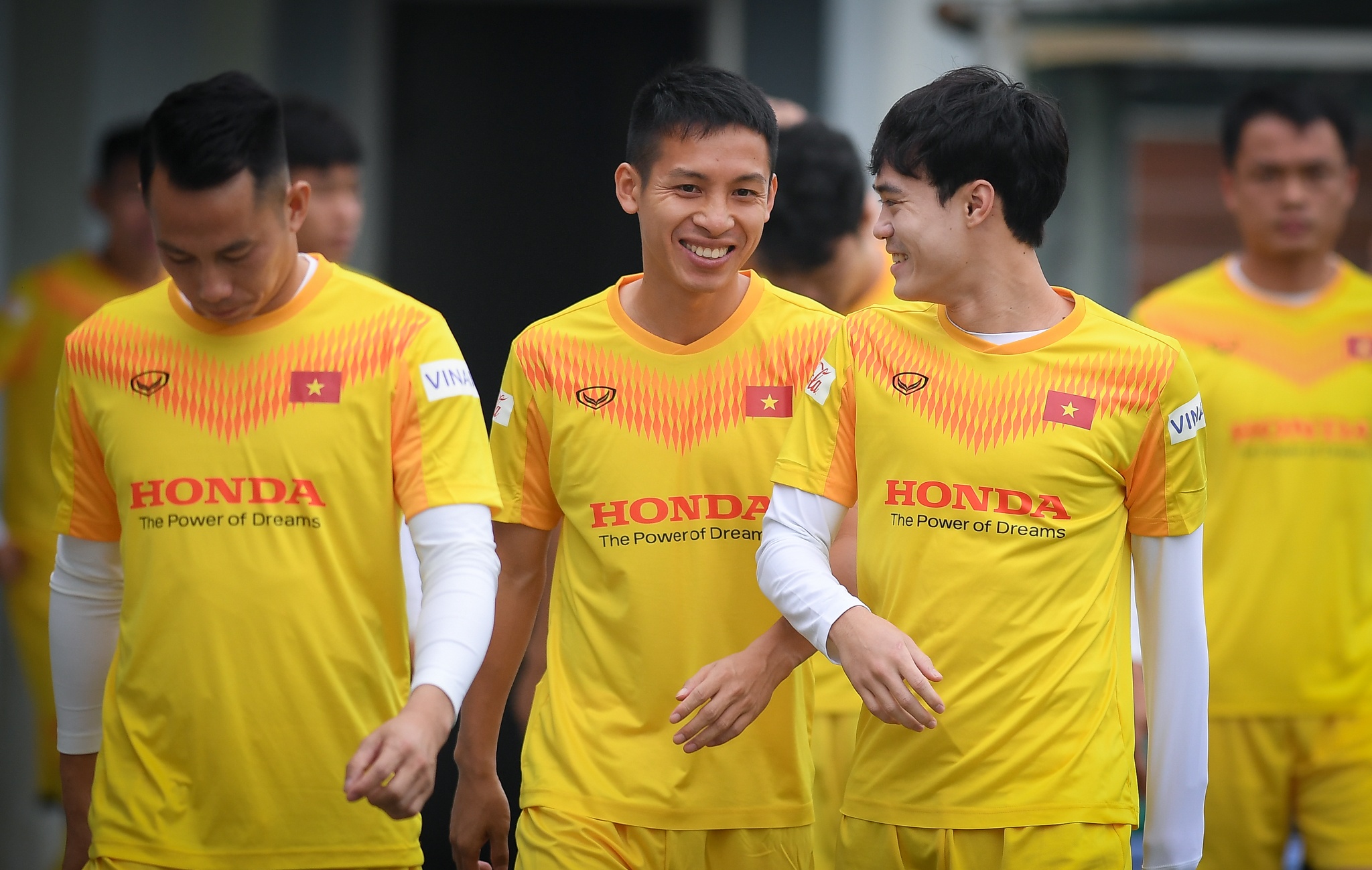 Cong Phuong tap trung cung doi tuyen anh 10