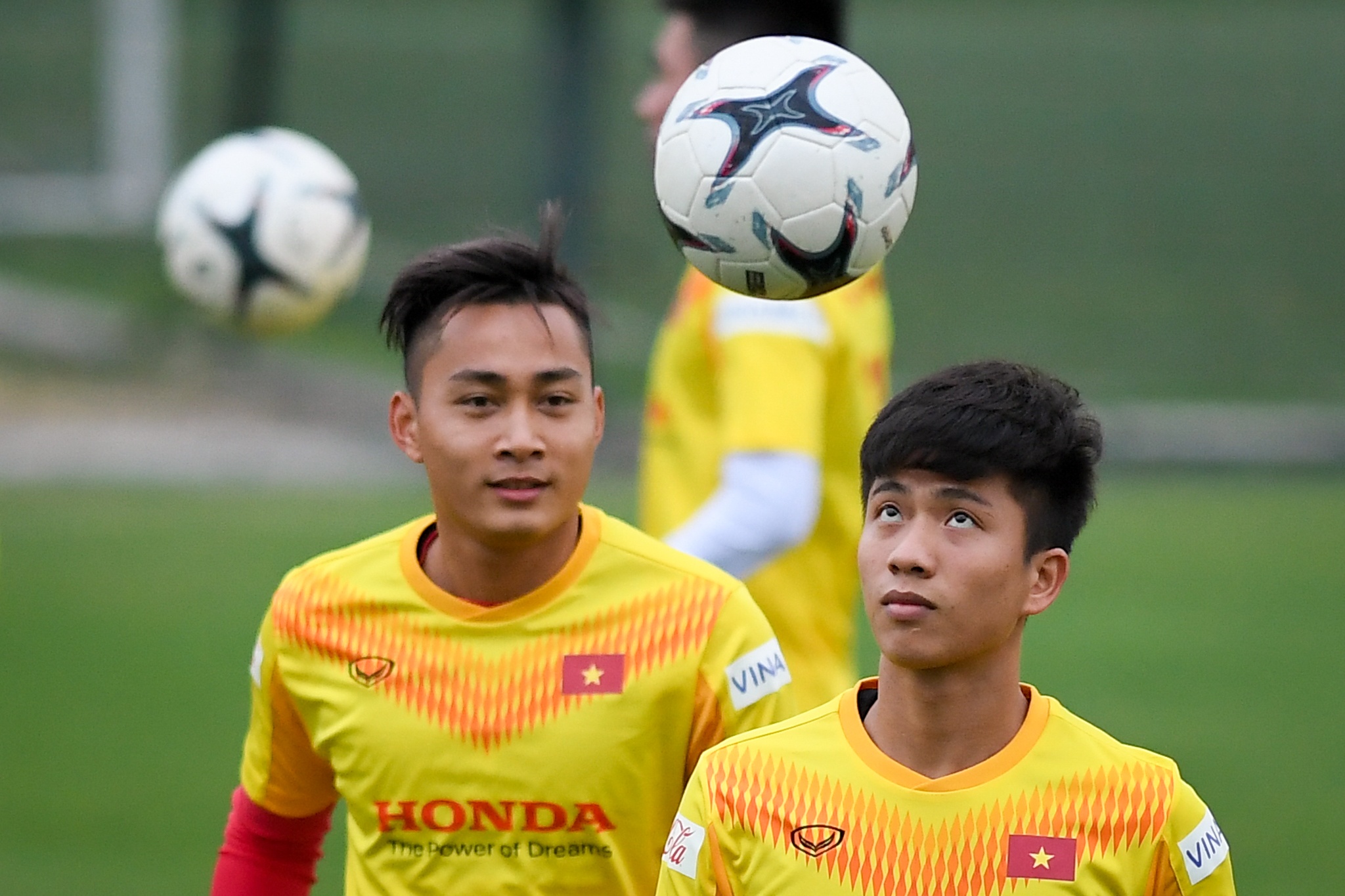 Quang Hai vang mat trong buoi tap anh 8