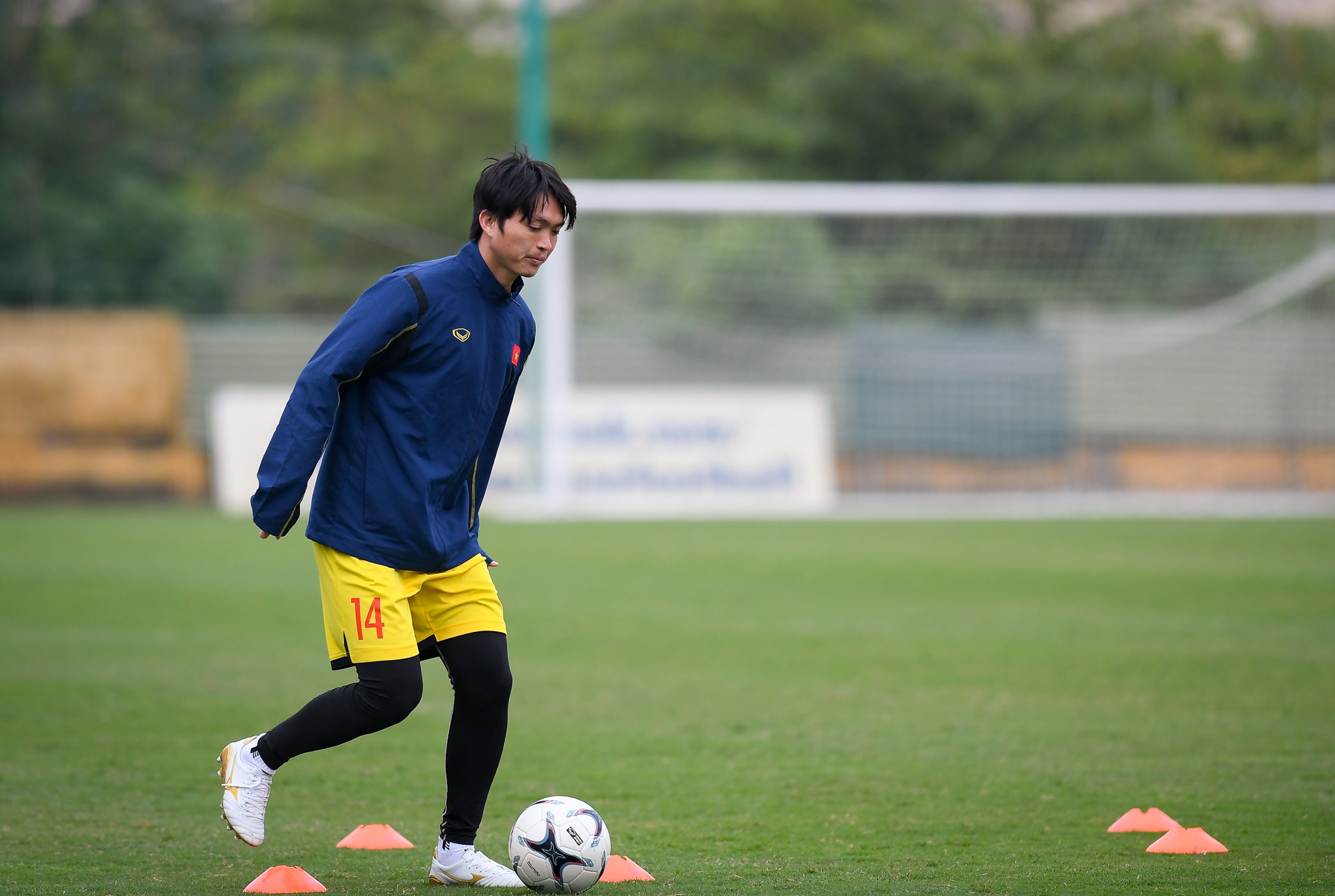 Tuan Anh tap rieng voi Quang Hai anh 3