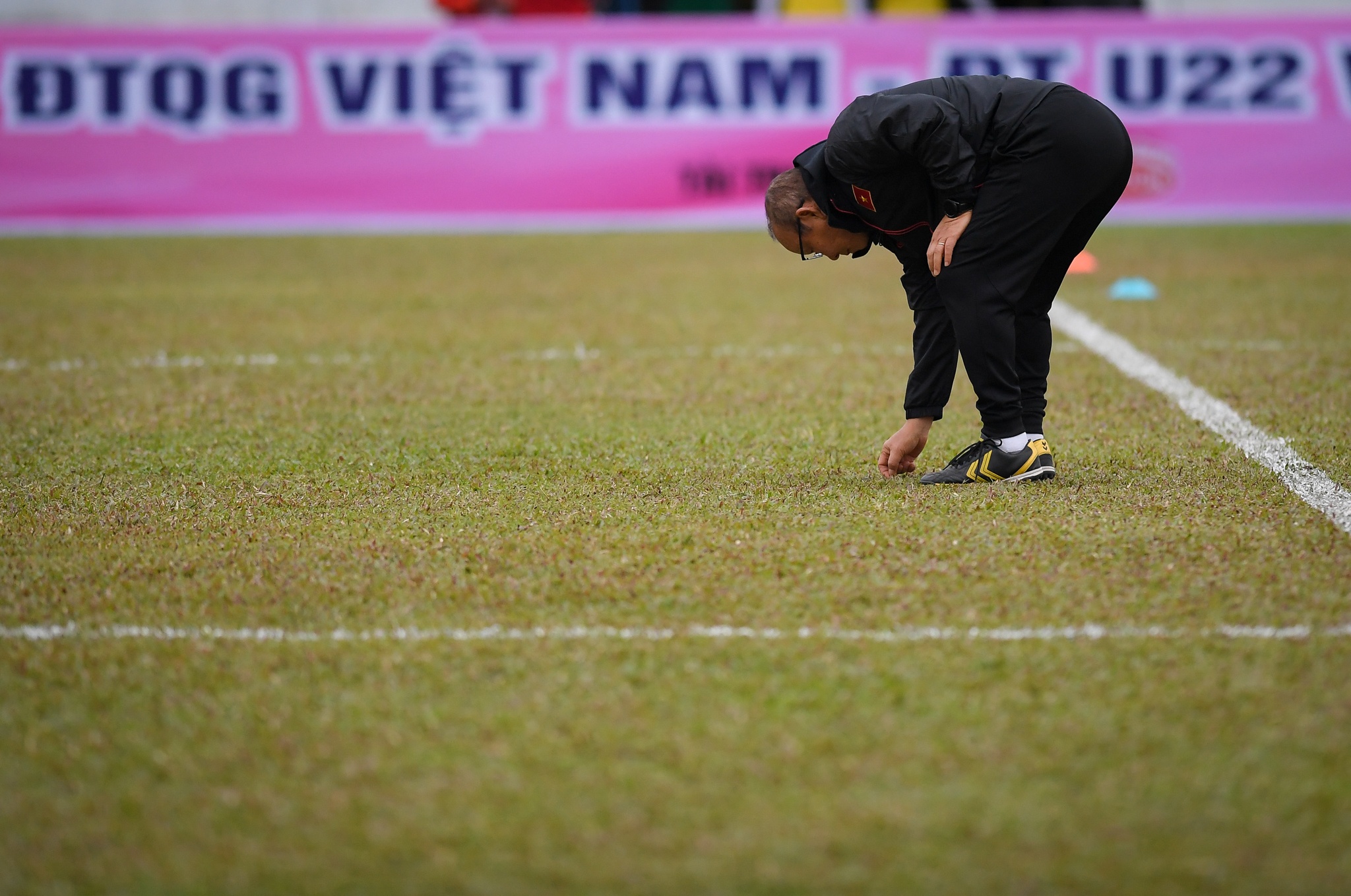 mat san Cam Pha kho anh 3