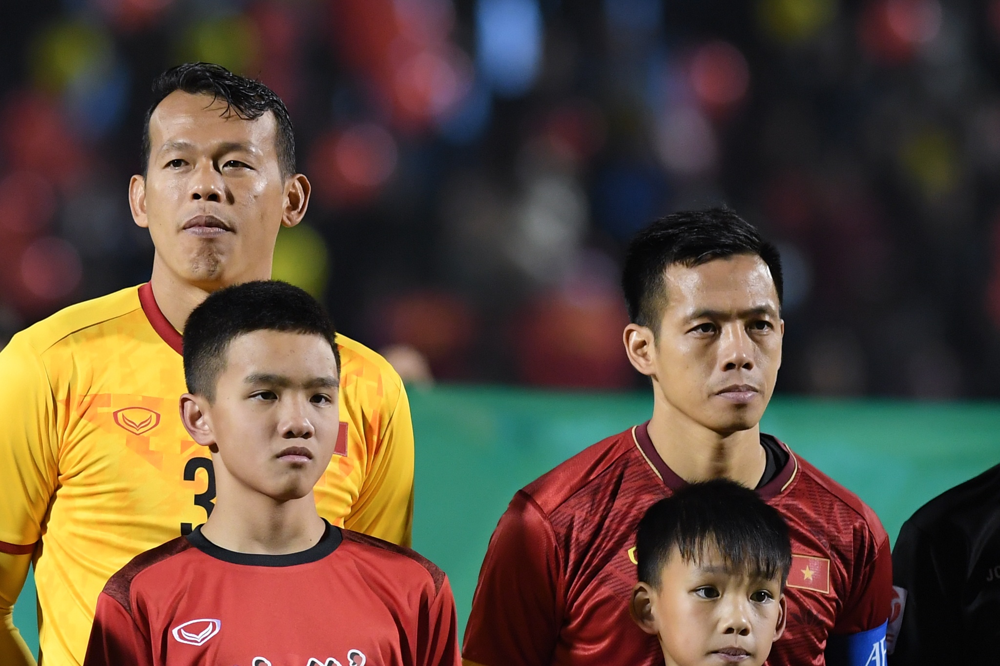 giao huu doi tuyen va u22 anh 1