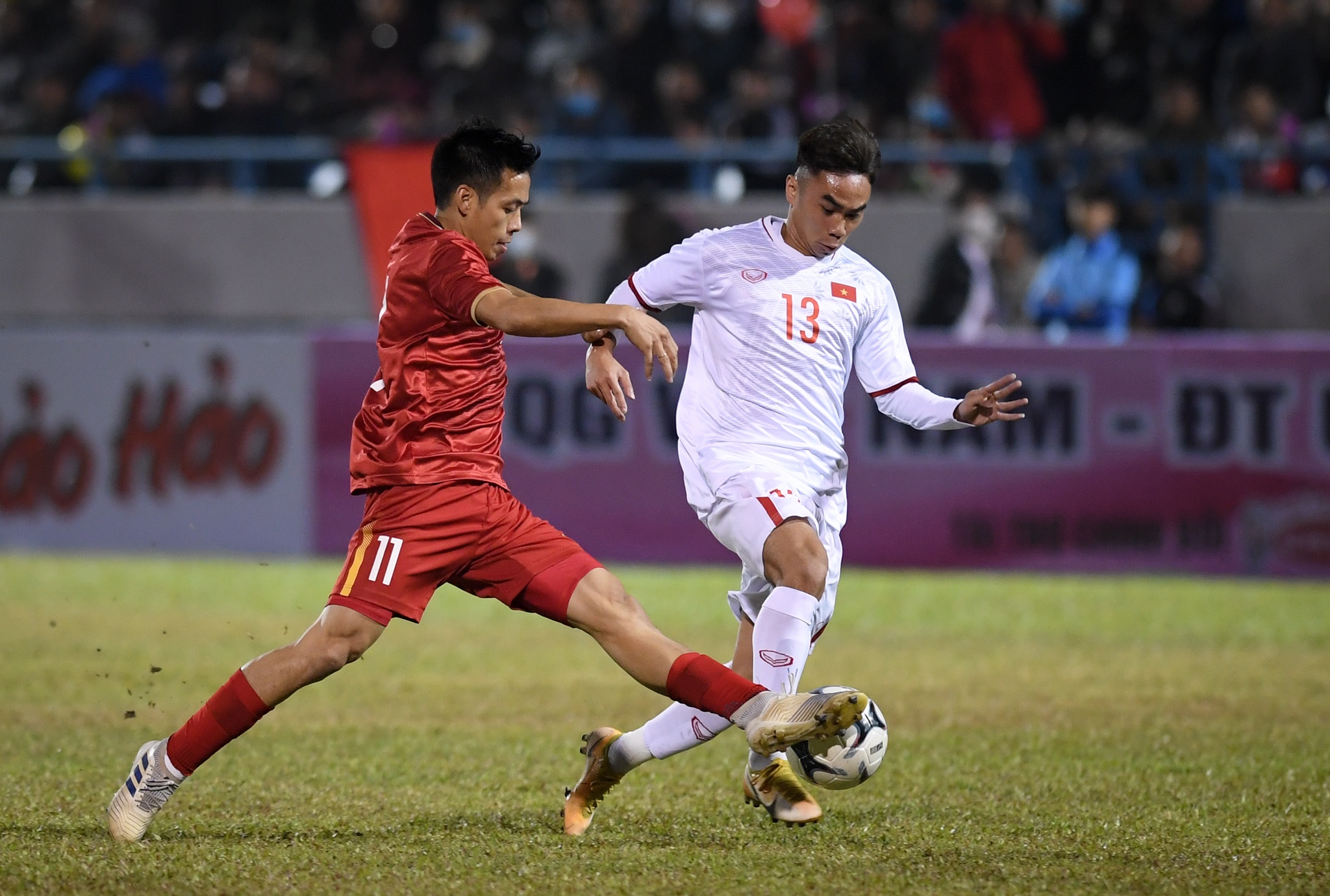 giao huu doi tuyen va u22 anh 4