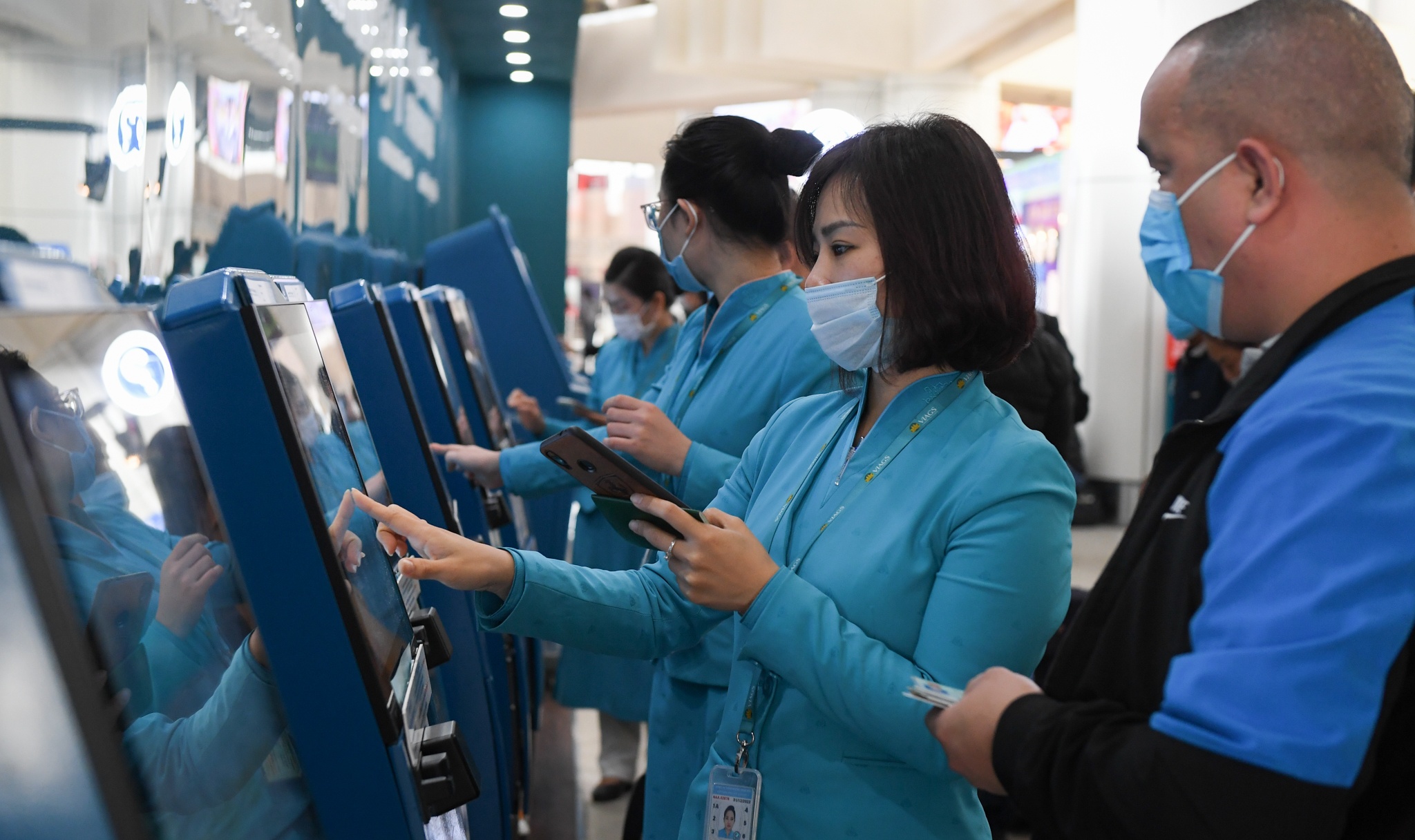 san bay noi bai dip tet duong lich anh 3