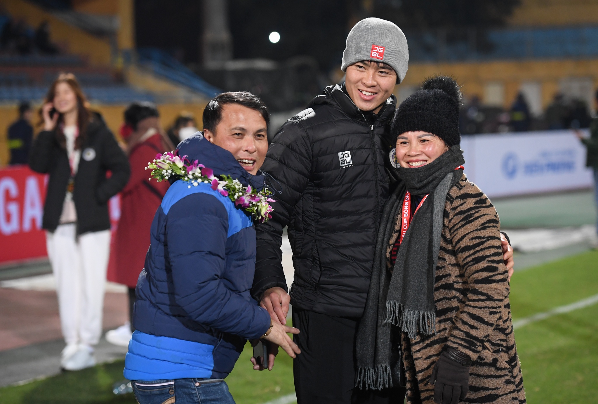 vo chong Bui Tien Dung anh 10