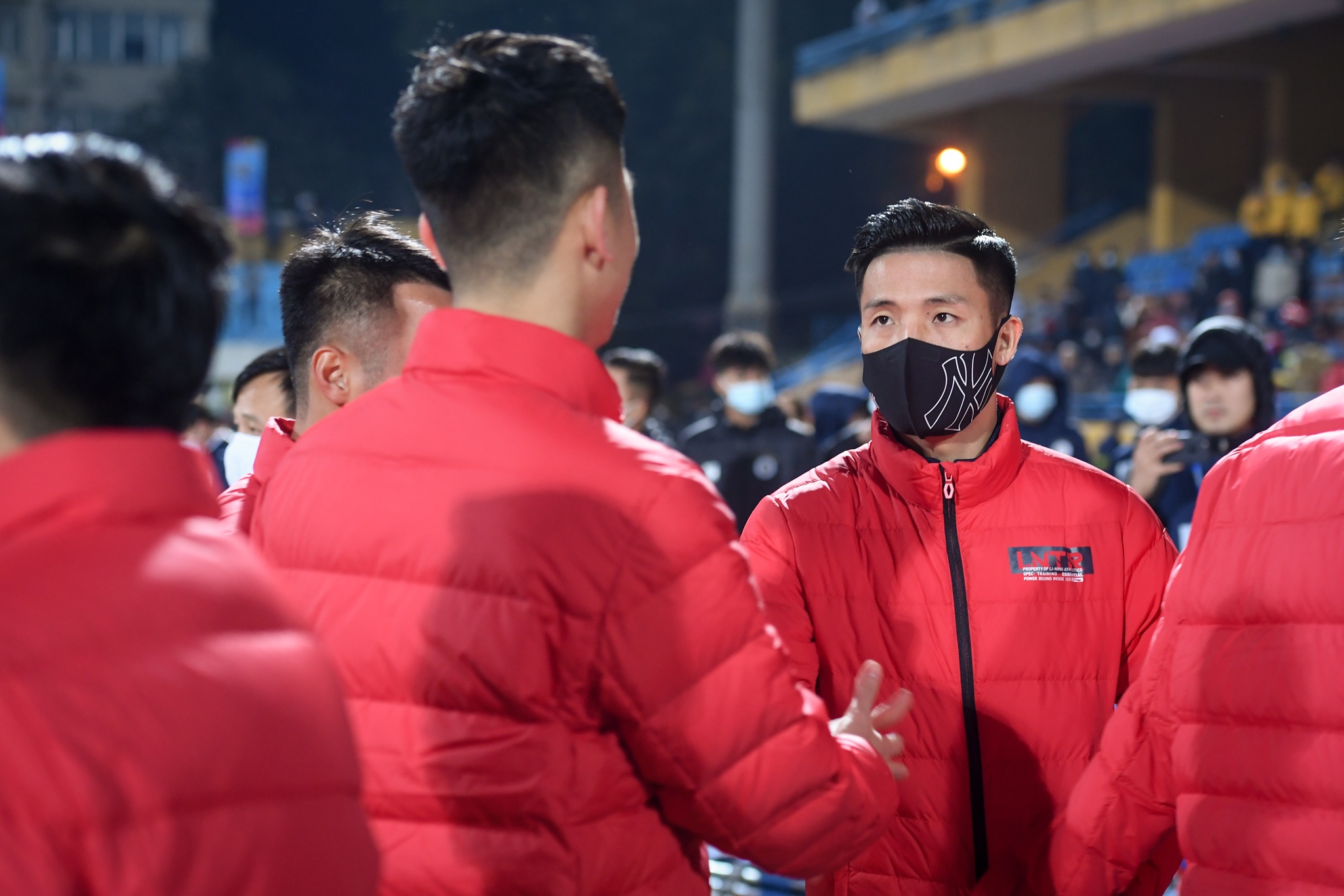 vo chong Bui Tien Dung anh 2