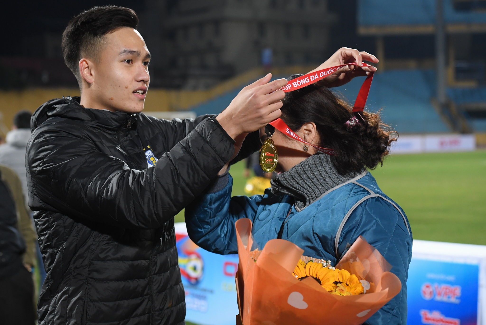 vo chong Bui Tien Dung anh 7