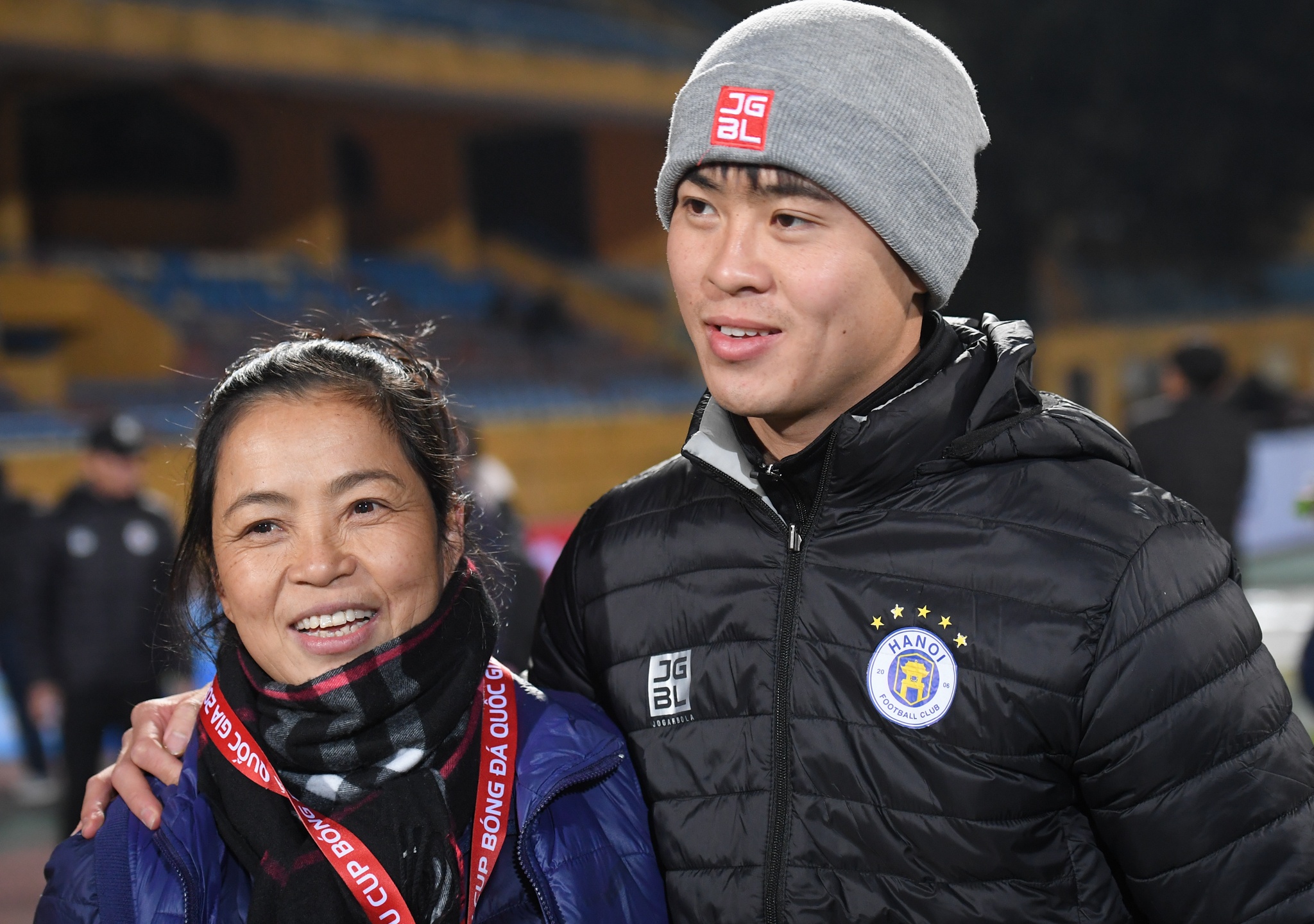 vo chong Bui Tien Dung anh 9