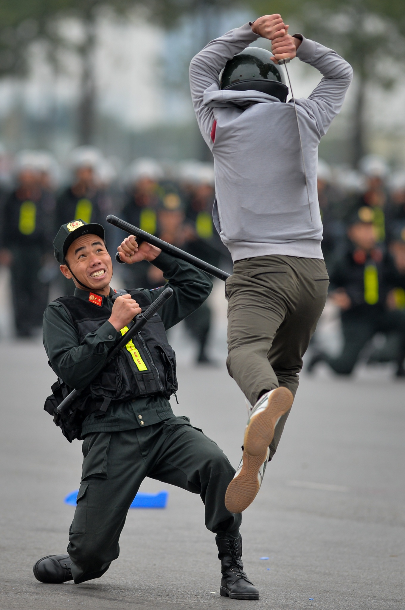 Xuat quan bao ve Dai hoi Dang toan quoc anh 18