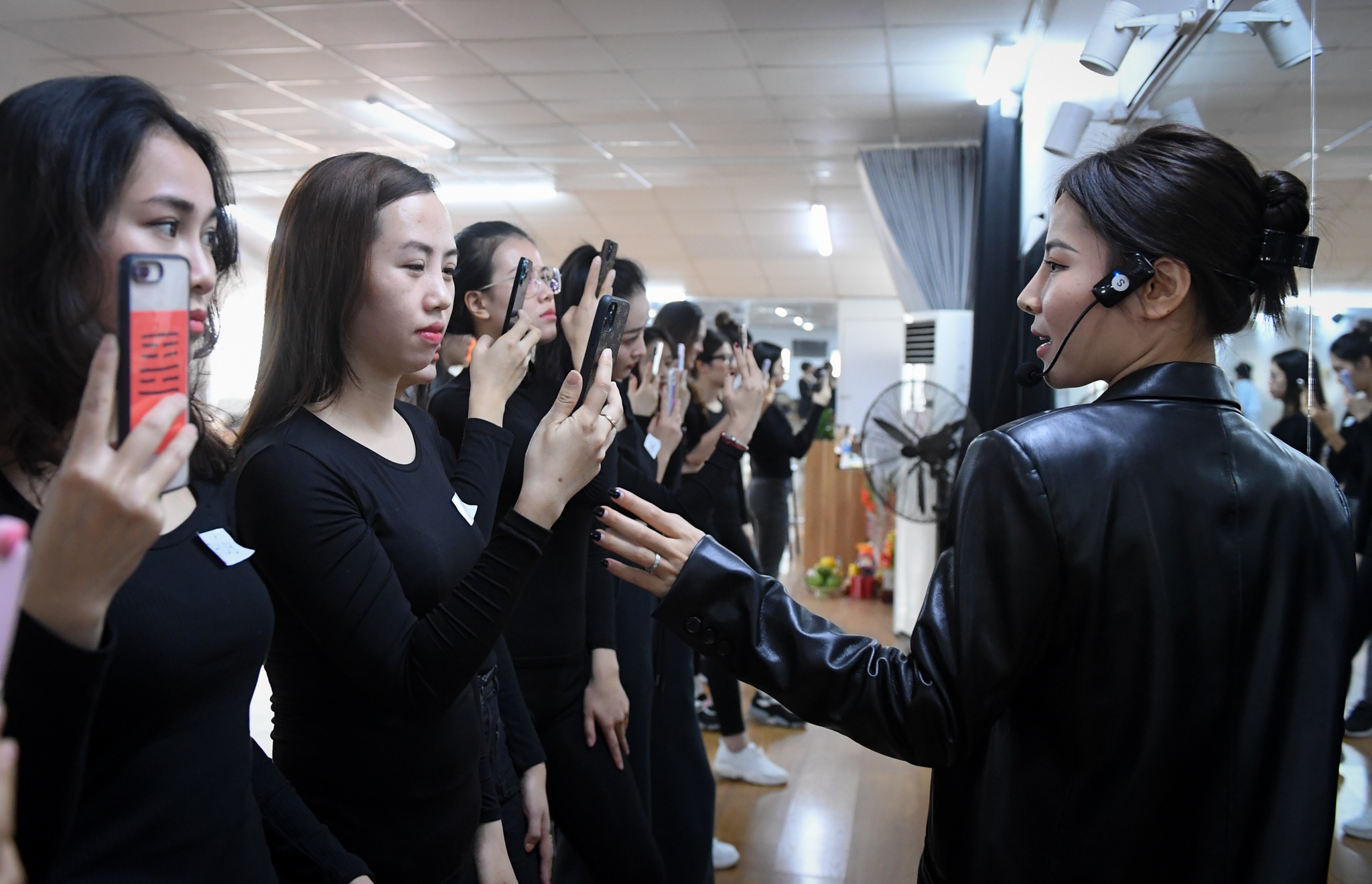 lop day chup anh song ao anh 2