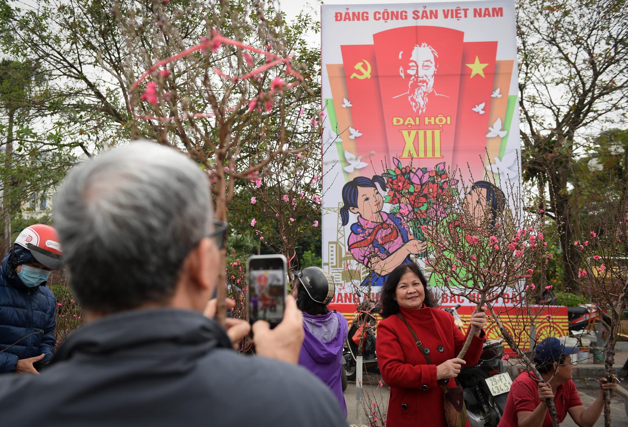 Dao Nhat Tan tang gia anh 4