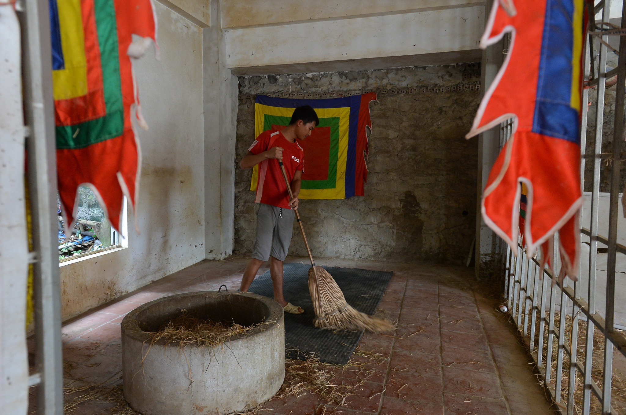 Chi hang tram trieu nuoi trau choi anh 8