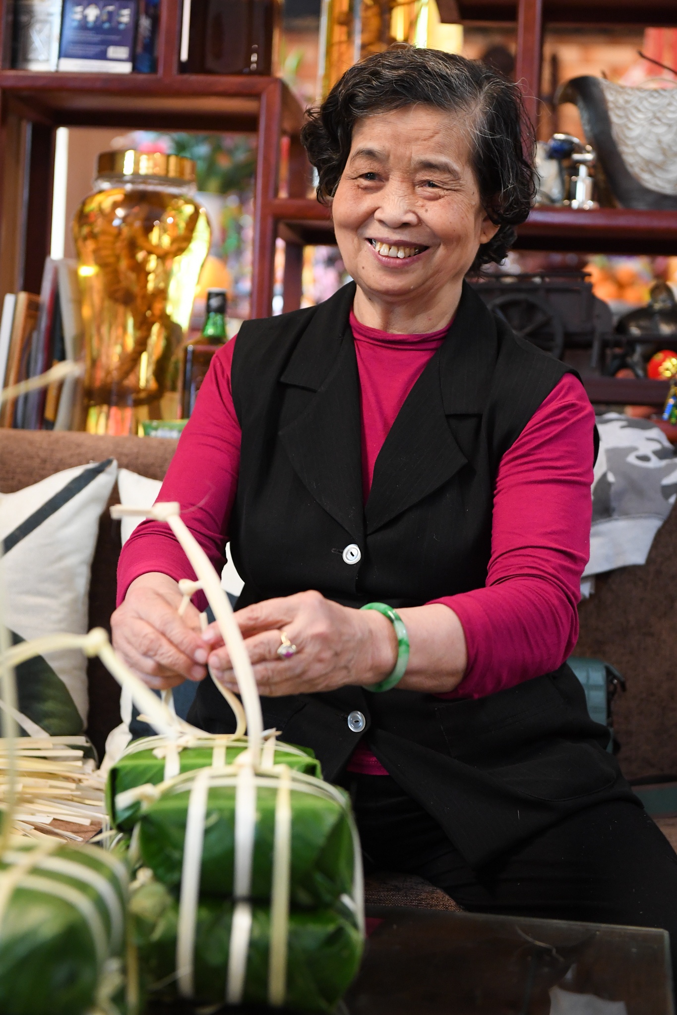 65 người gói bánh chưng ảnh 17 65 nguoi goi banh chung anh 17