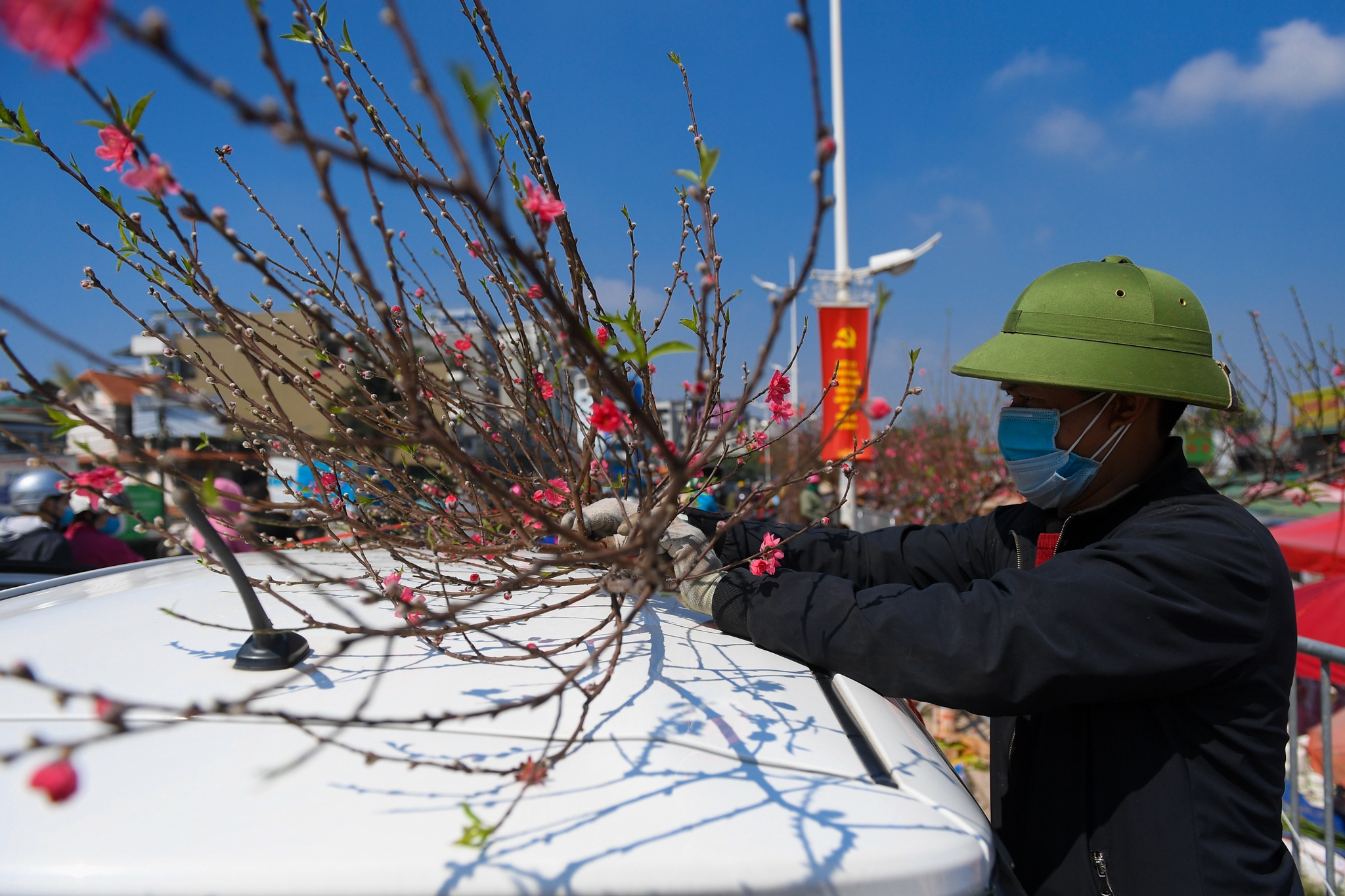 tac duong quanh cho hoa Quang Ba anh 3
