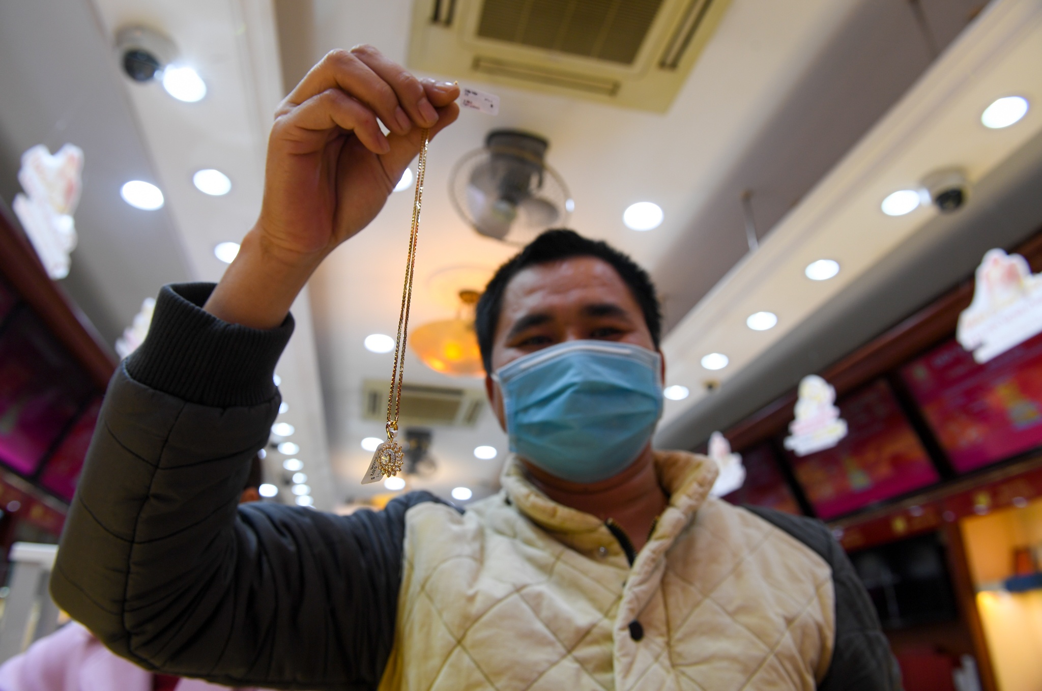 mau trau vang ngay via Than tai anh 11