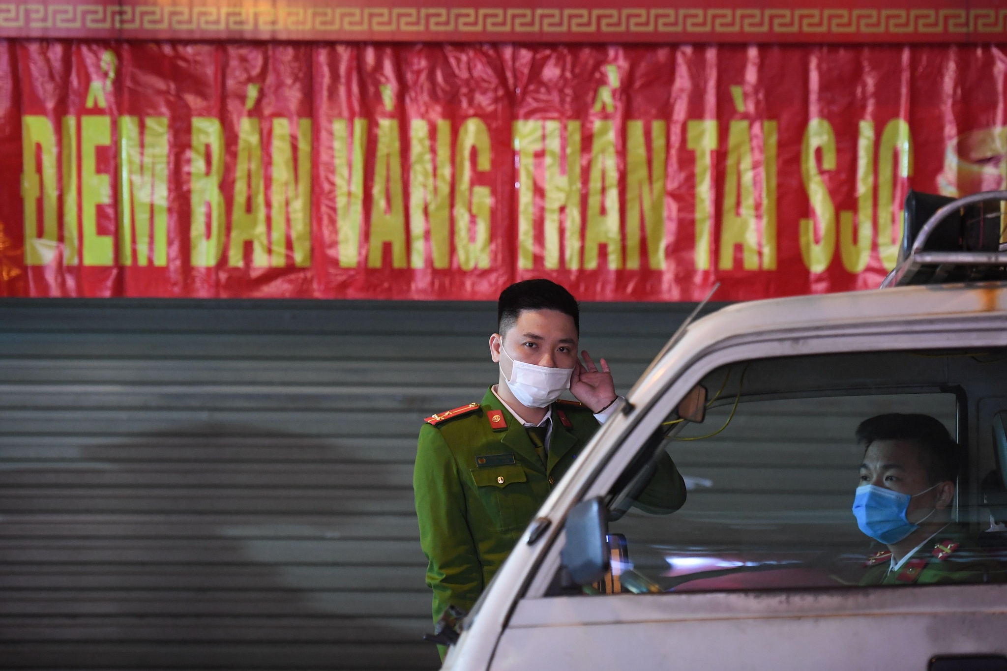 xep hang mua vang ngay via than tai anh 15