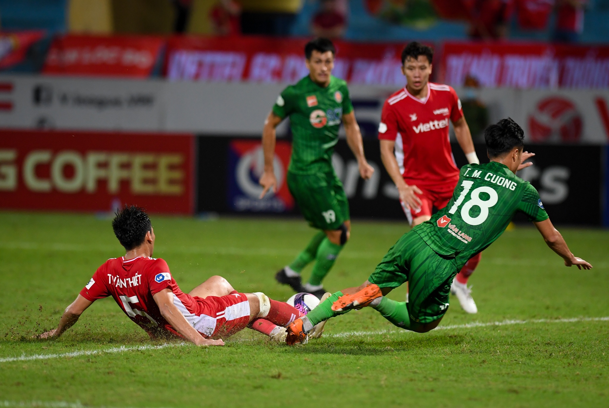 Do Merlo mang Trung Hieu anh 2