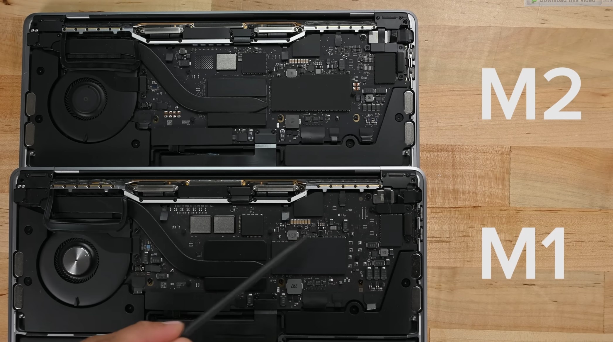 Mo bung MacBook Pro M2 anh 2